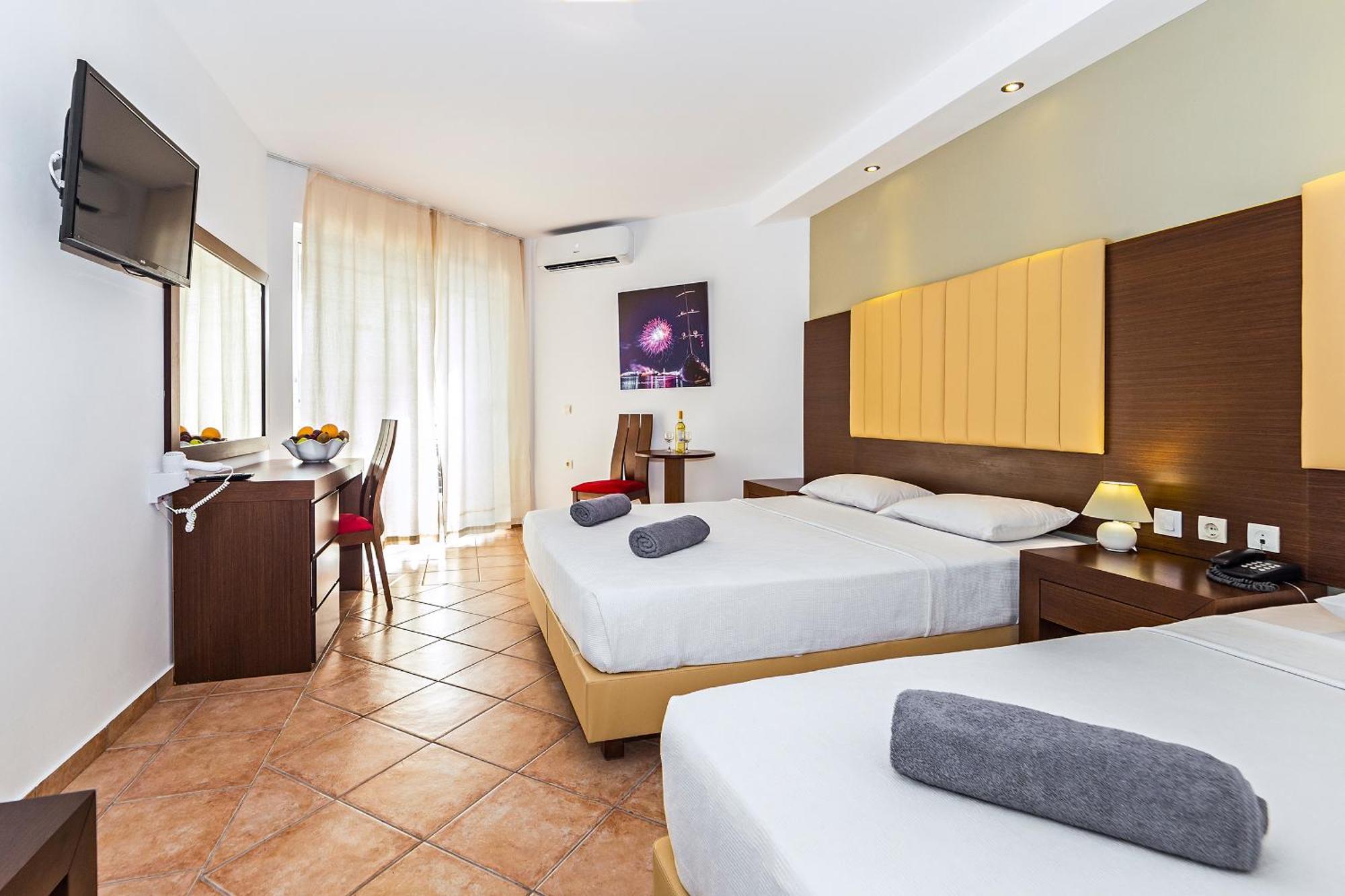 Dreibettzimmer mit Landblick