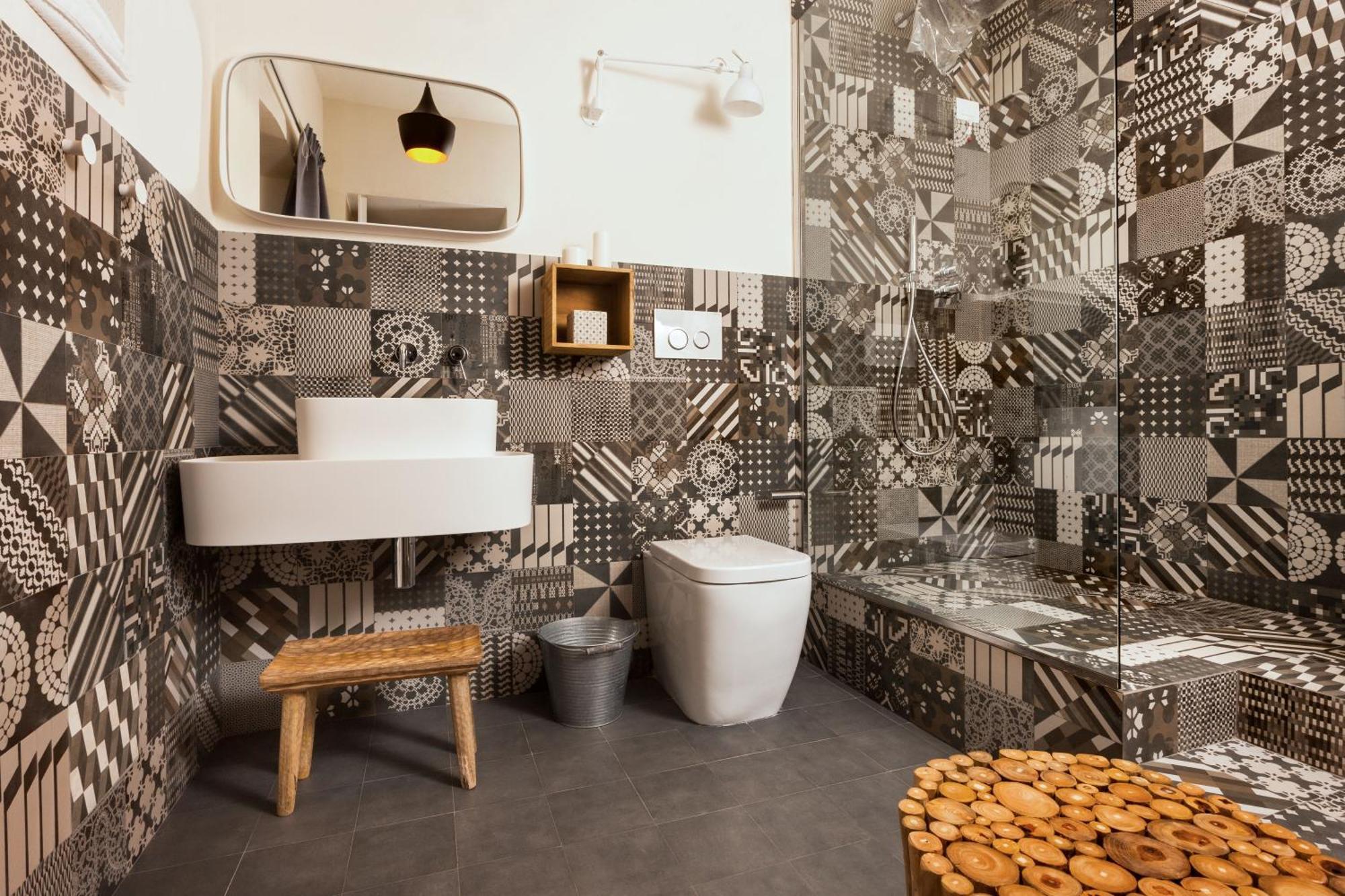 Junior Suite with Bath Tub