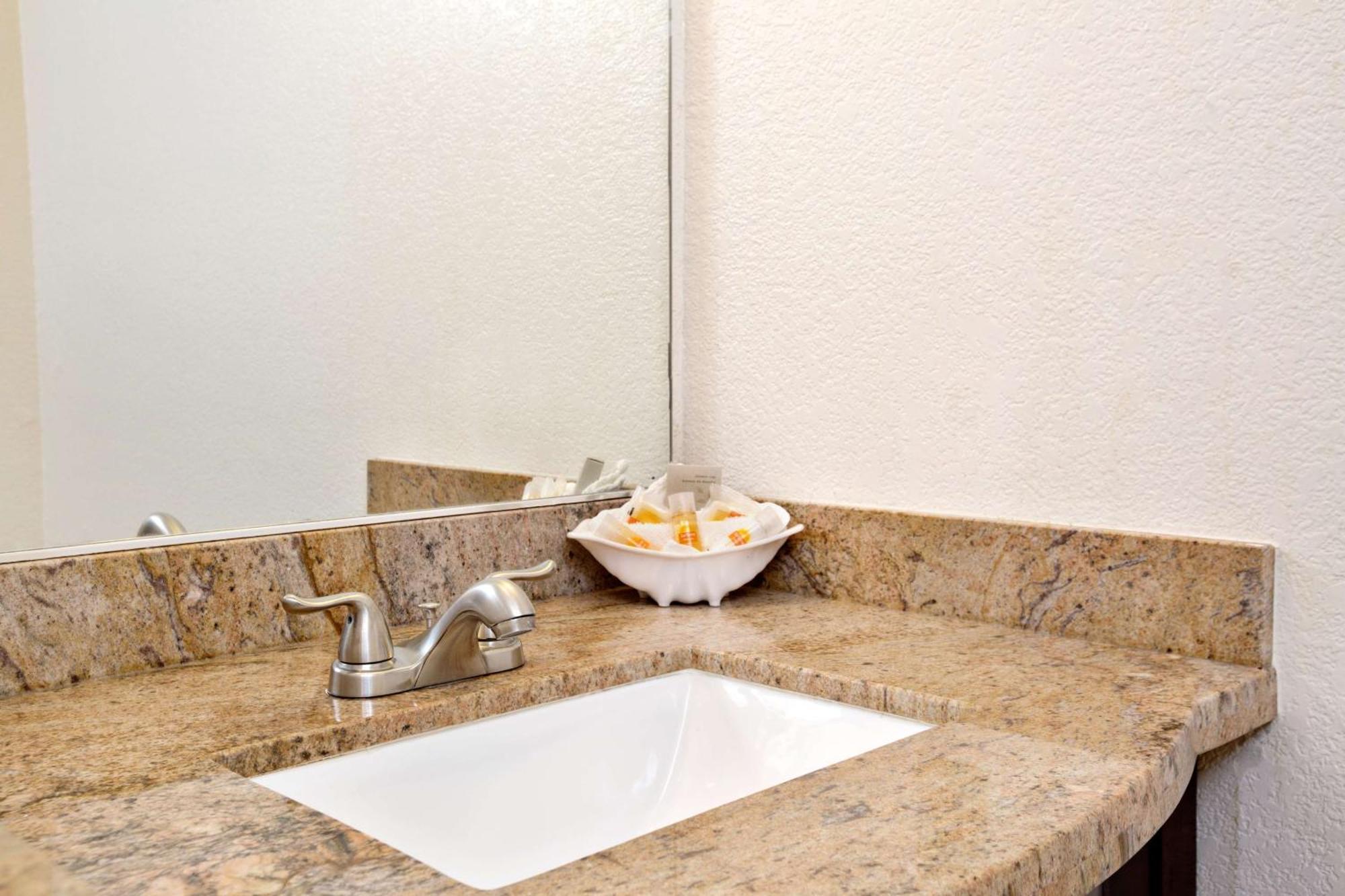 Quarto Queen Standard com 2 Camas Queen-size