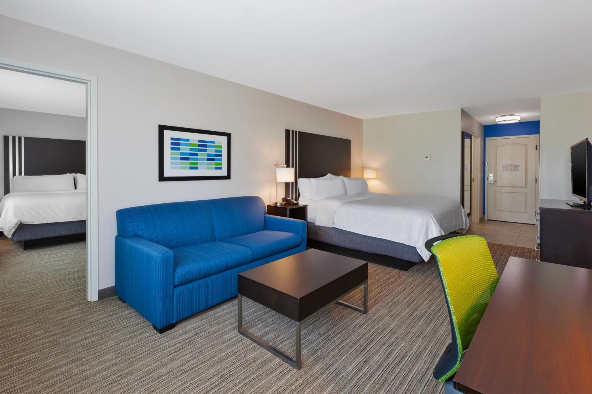 One-Bedroom King Suite