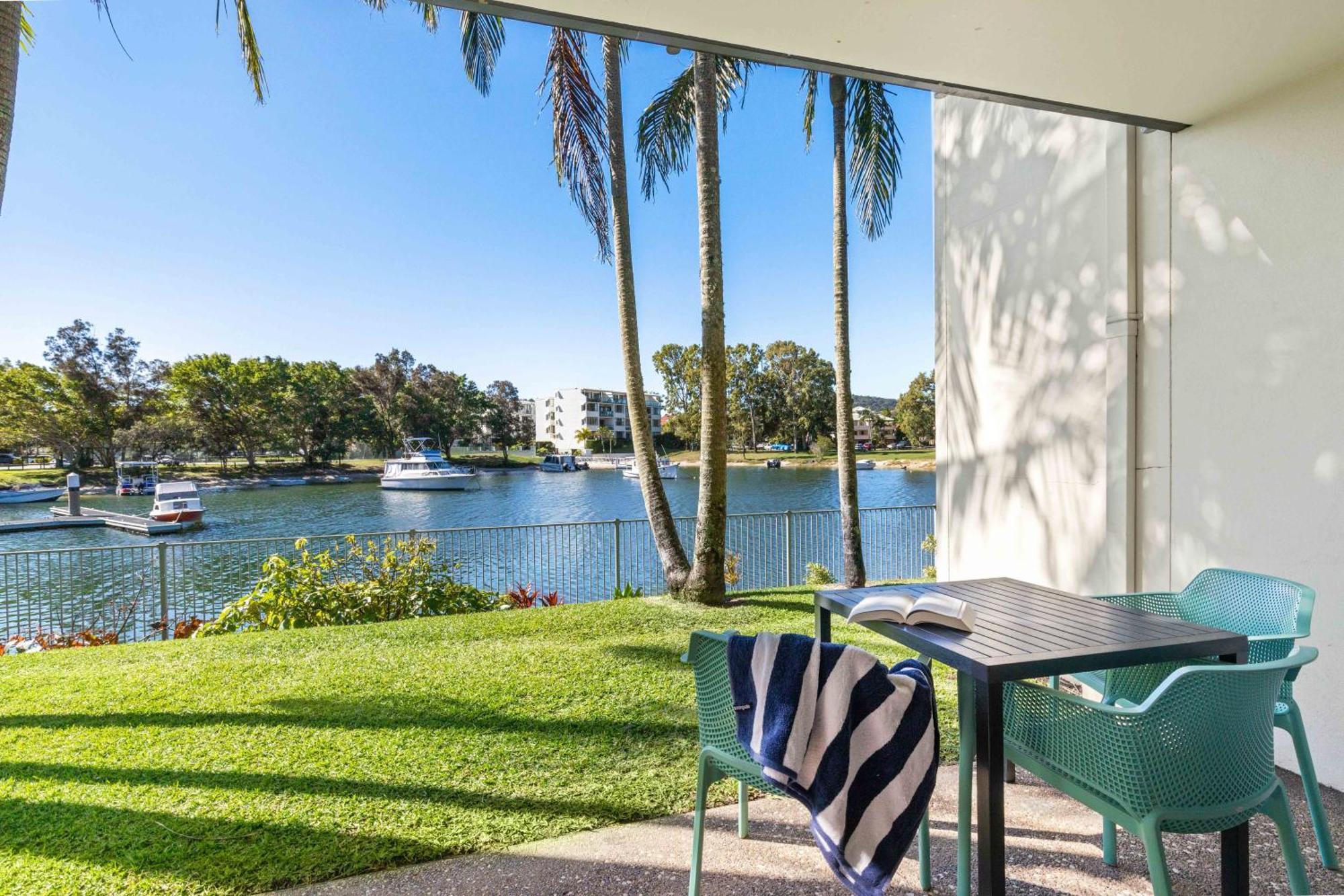 One-Bedroom Marina View Apartment