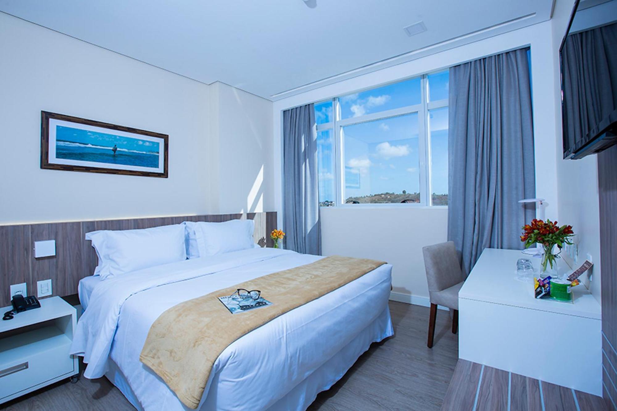 Standard Double 1 Queen Bed