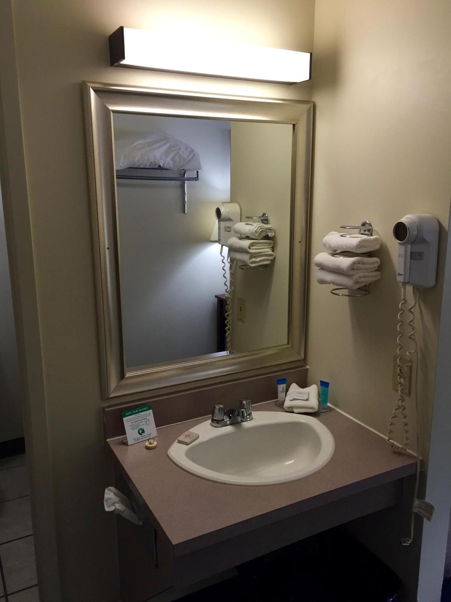 Double Room with Two Double Beds - Non-Smoking