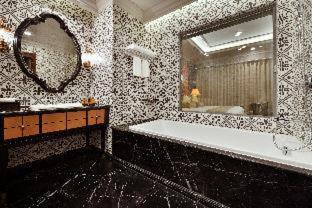 Balcony Executive Suite