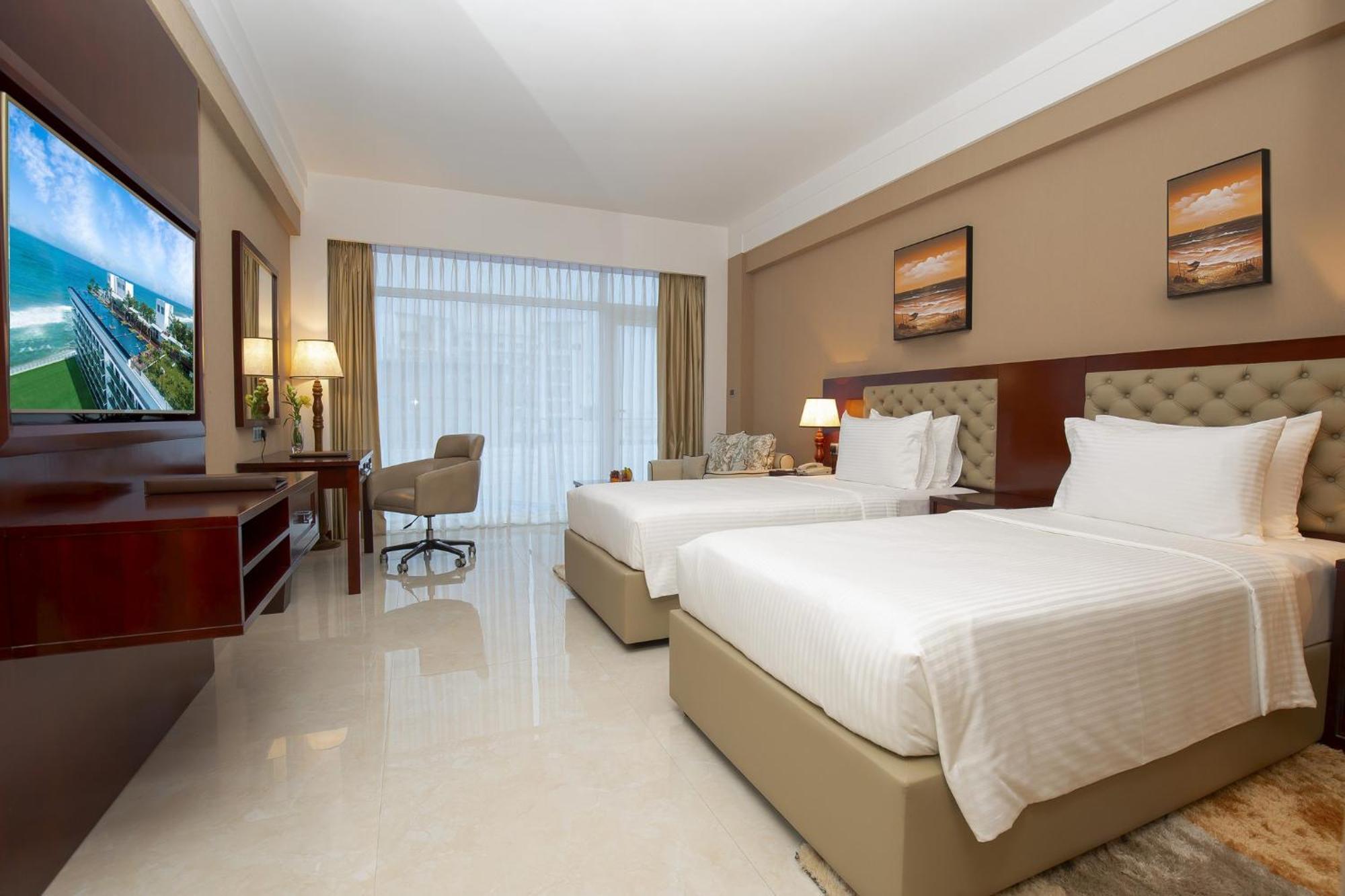 Quarto Superior com 2 Camas de Solteiro, Passeio pela Cidade de Cortesia e Acesso ao Beach Lounge