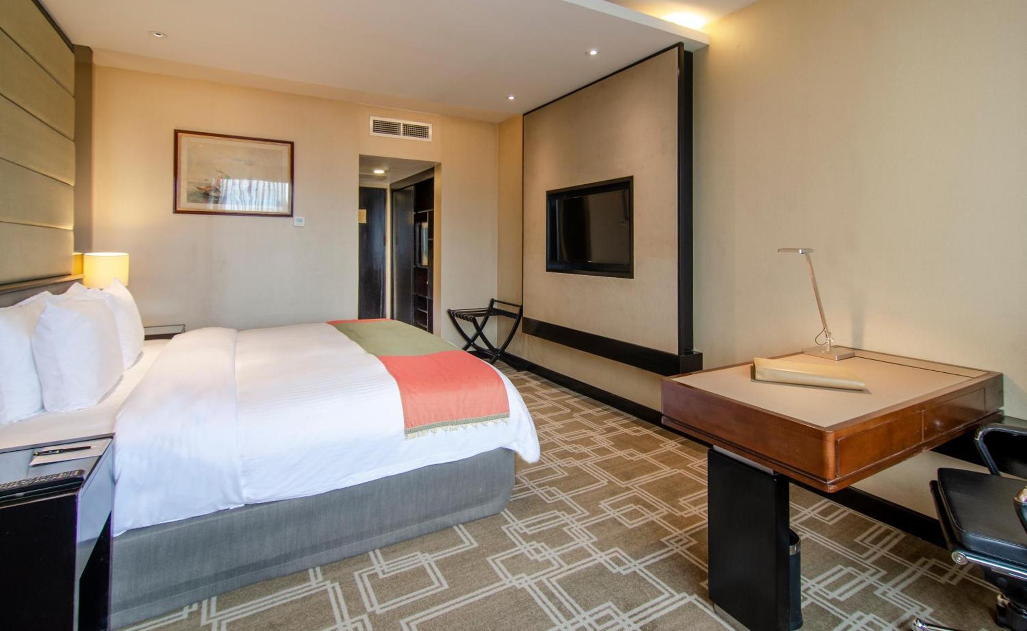 Premier King Room