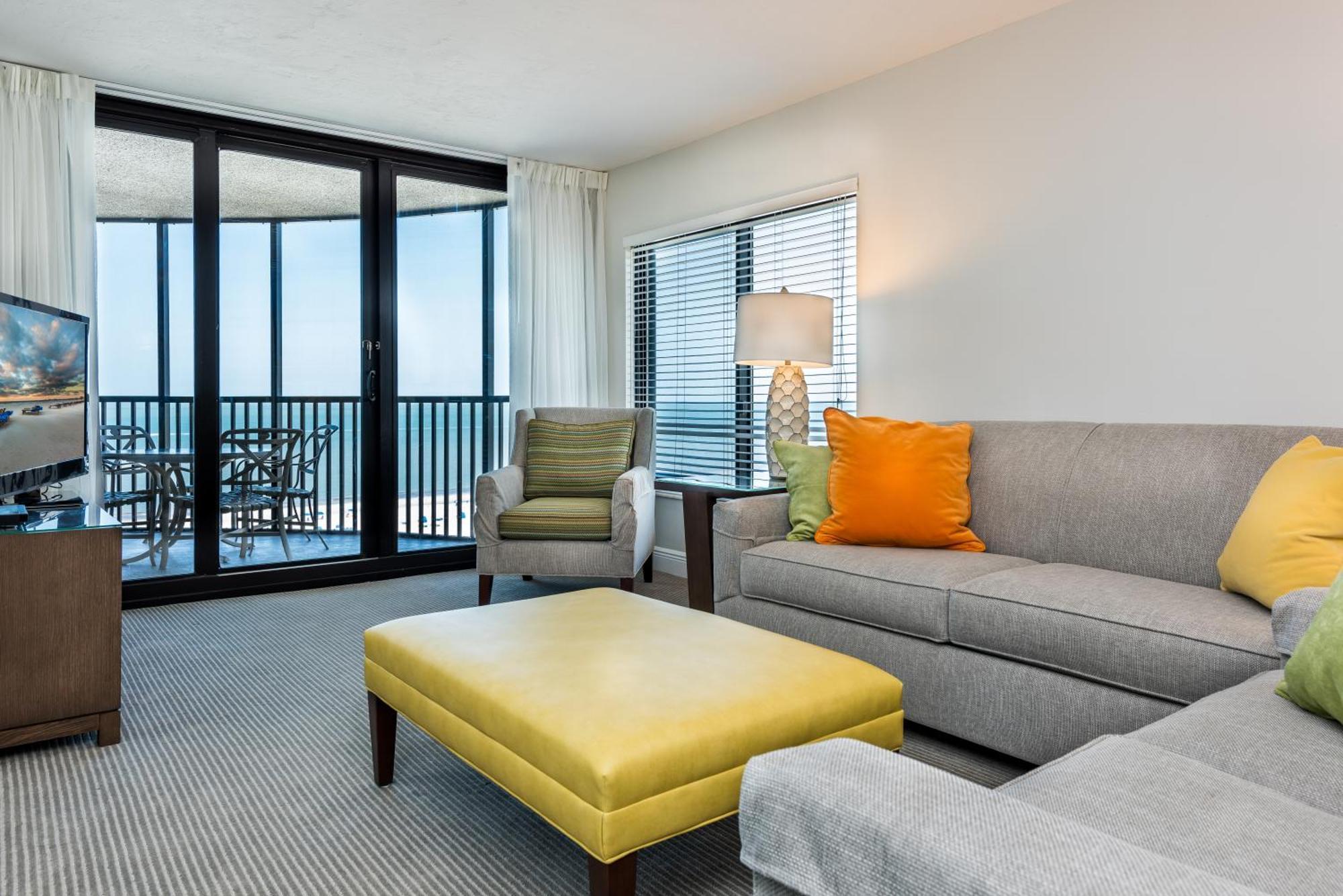 Two-Bedroom Suite Beachfront,1439705950:JPEG