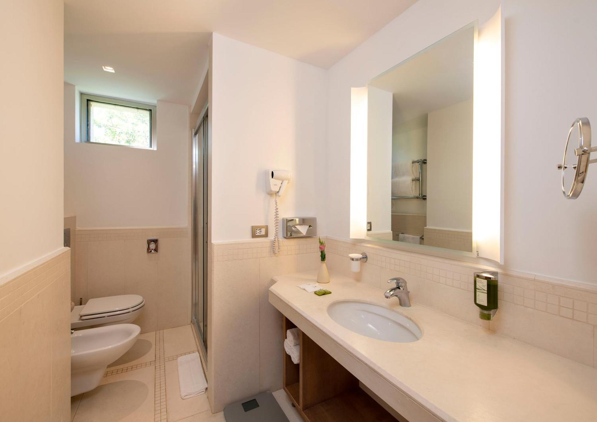 Classic Double Room,1674703918:JPEG