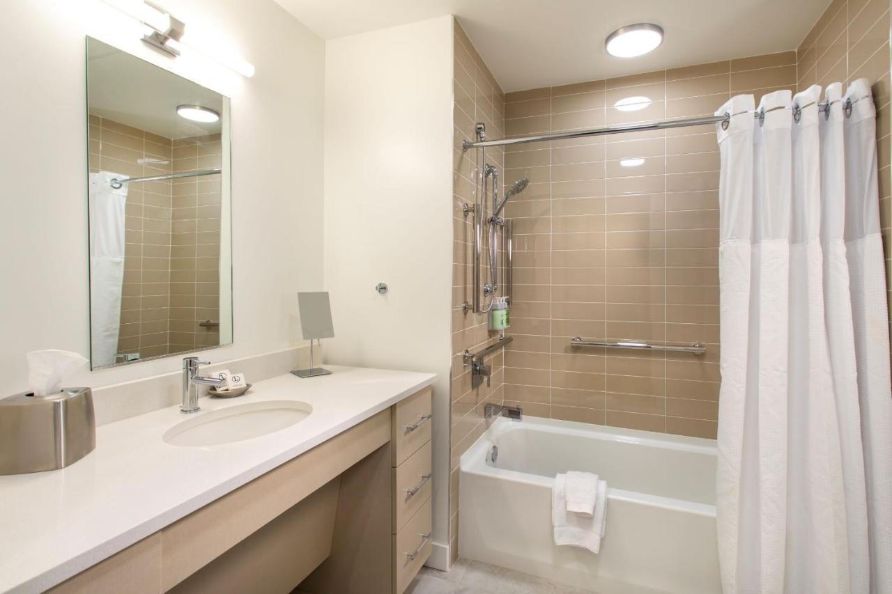 Queen Room Disability Access