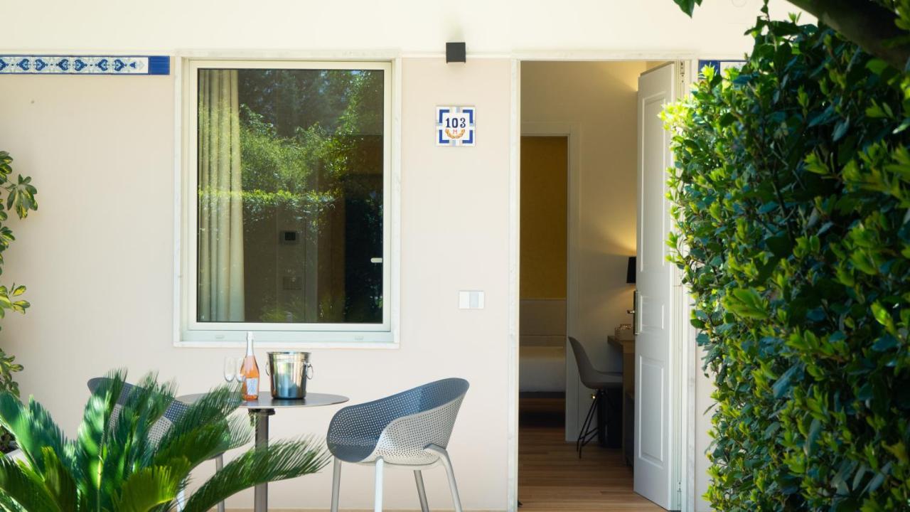 Standard Double Room Patio,1536930460:JPEG