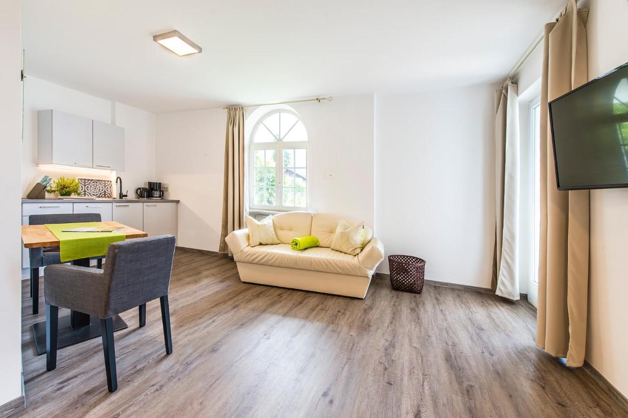 Apartment mit Terrasse