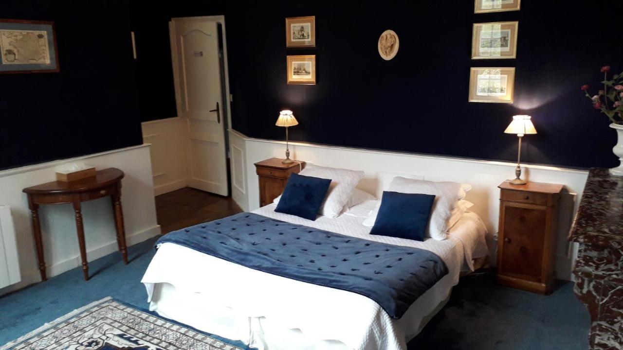 Family Room,1580589707:JPEG