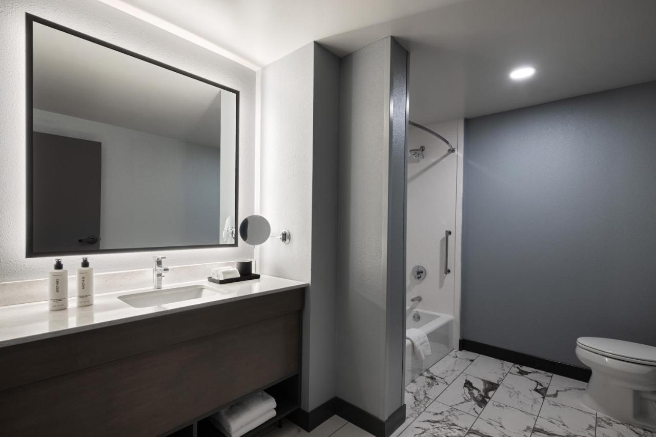 Queen Room Two Queen Beds Communications Accessible