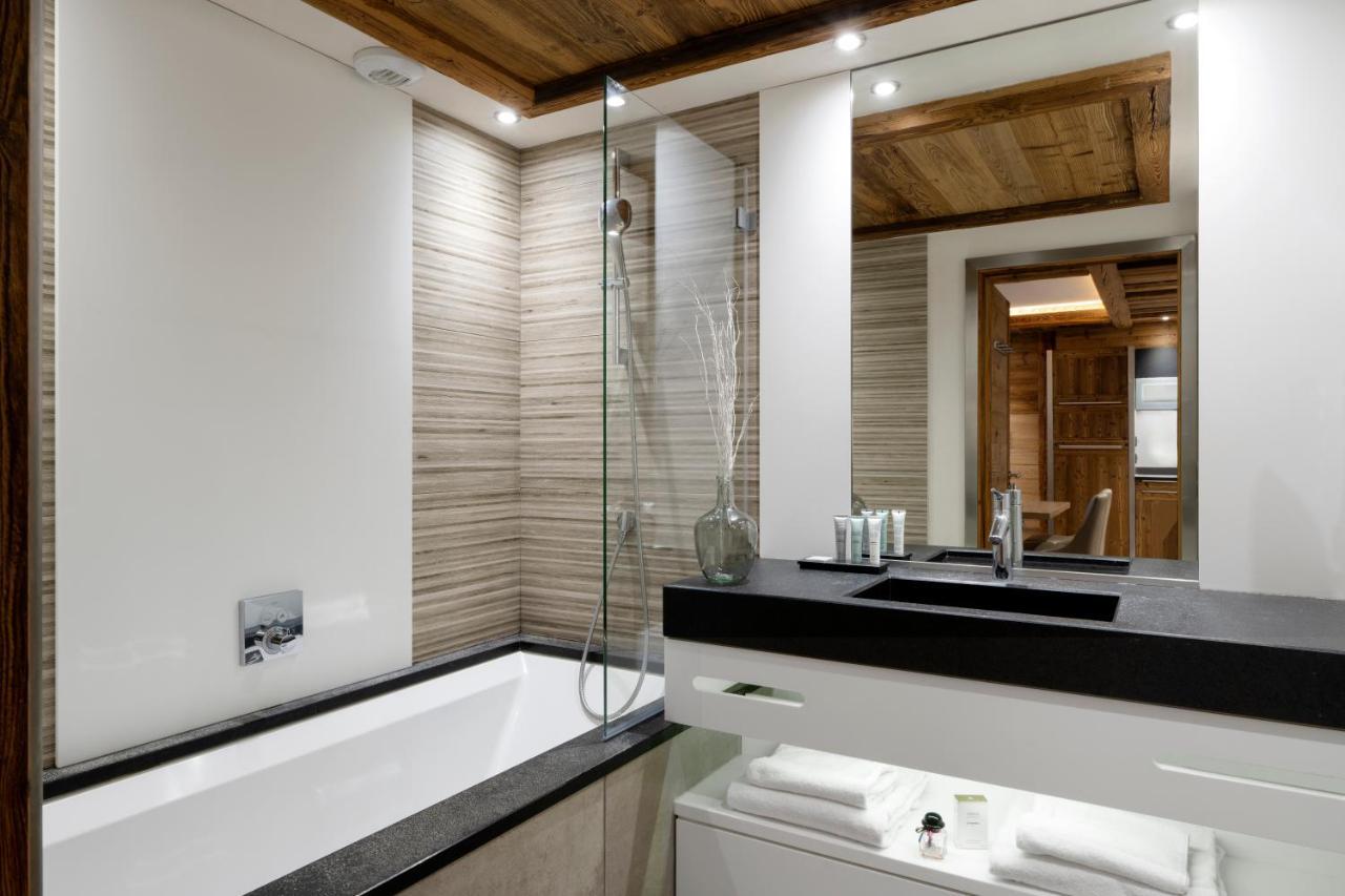 One-Bedroom Apartment Spa Access,1247668900:JPEG