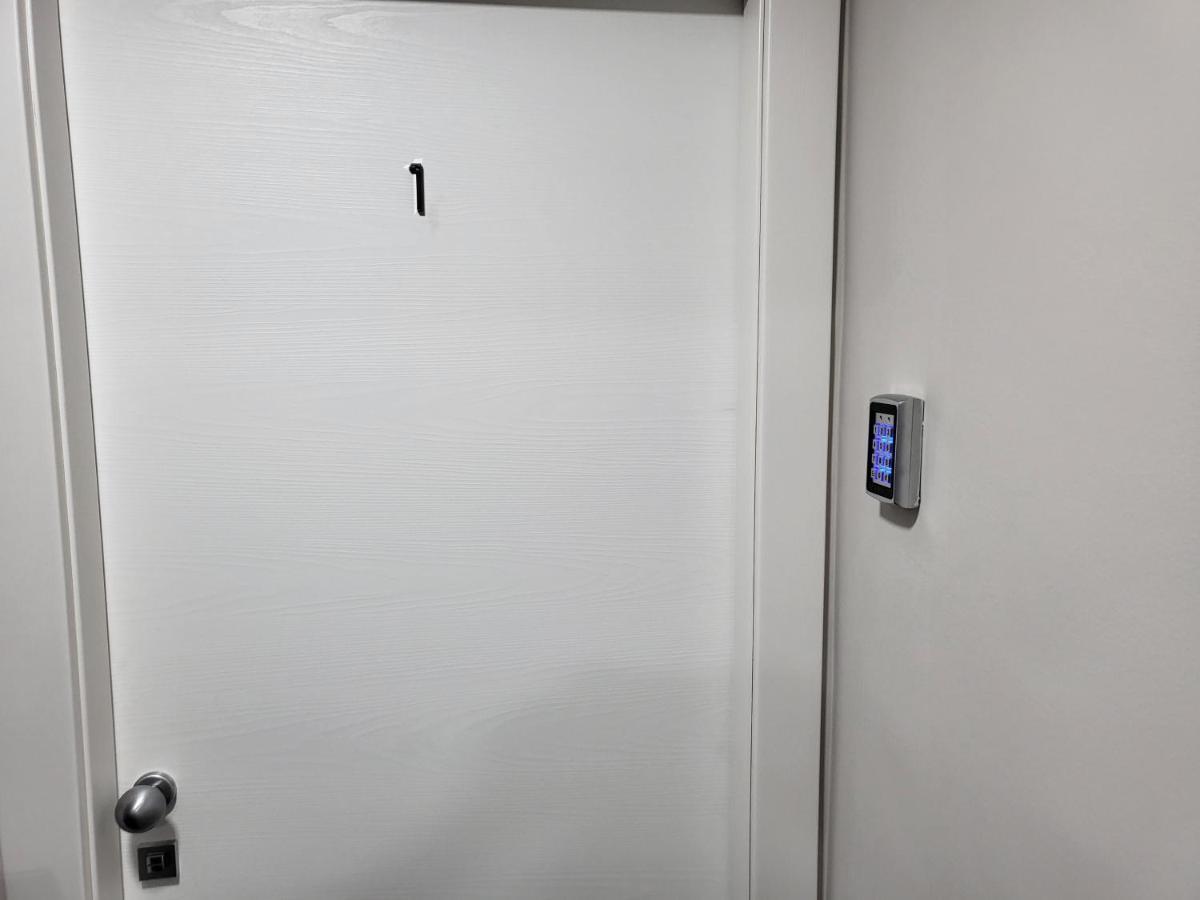 Deluxe Double Room Bath,1593944101:JPEG
