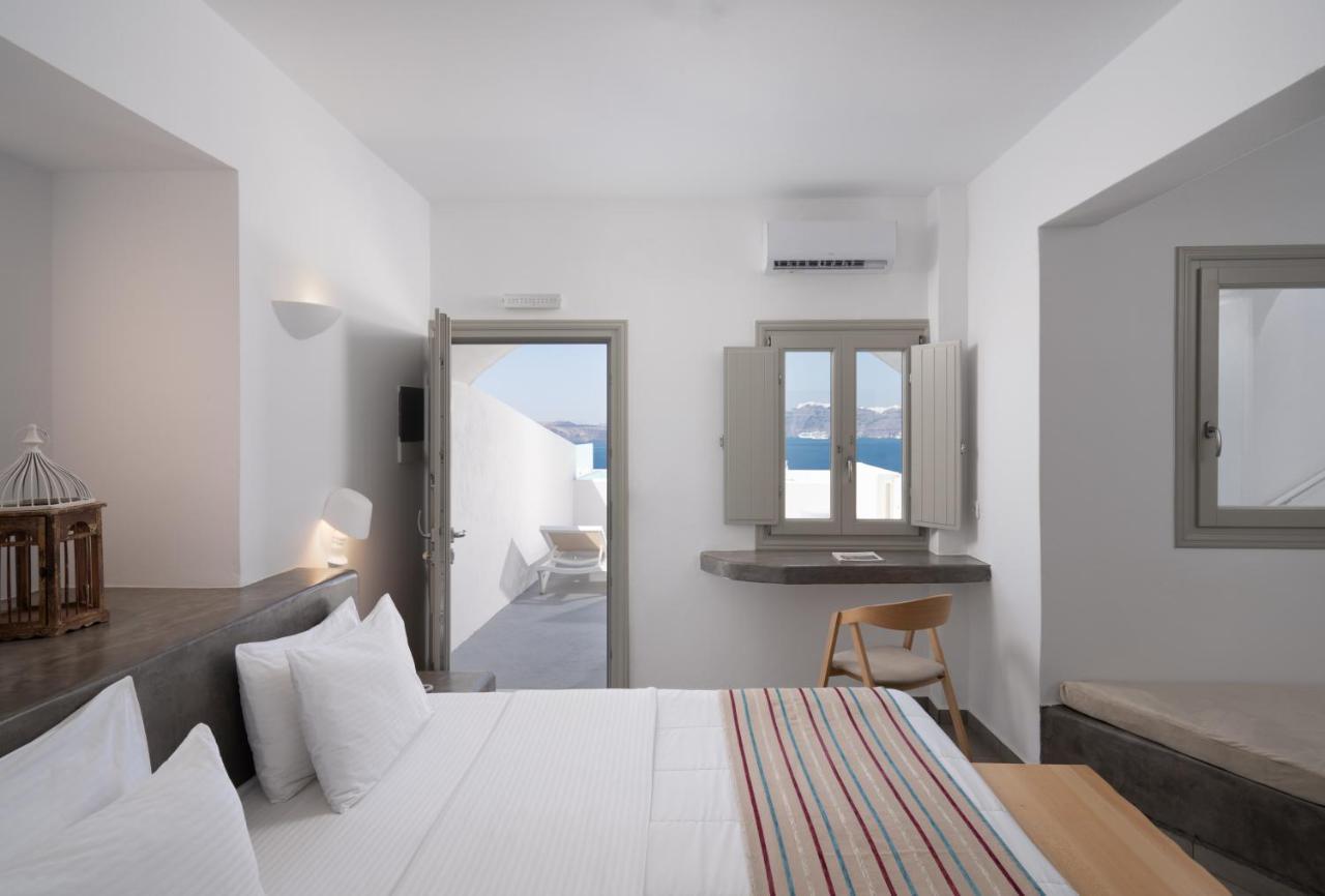 Suite Junior avec Petite Piscine - Vue sur Caldeira