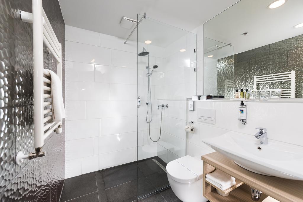 Suite Sauna,682177215:JPEG