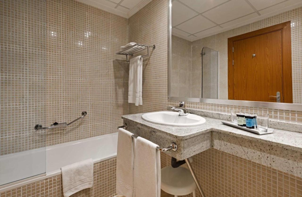 Triple Room,1758529630:JPEG
