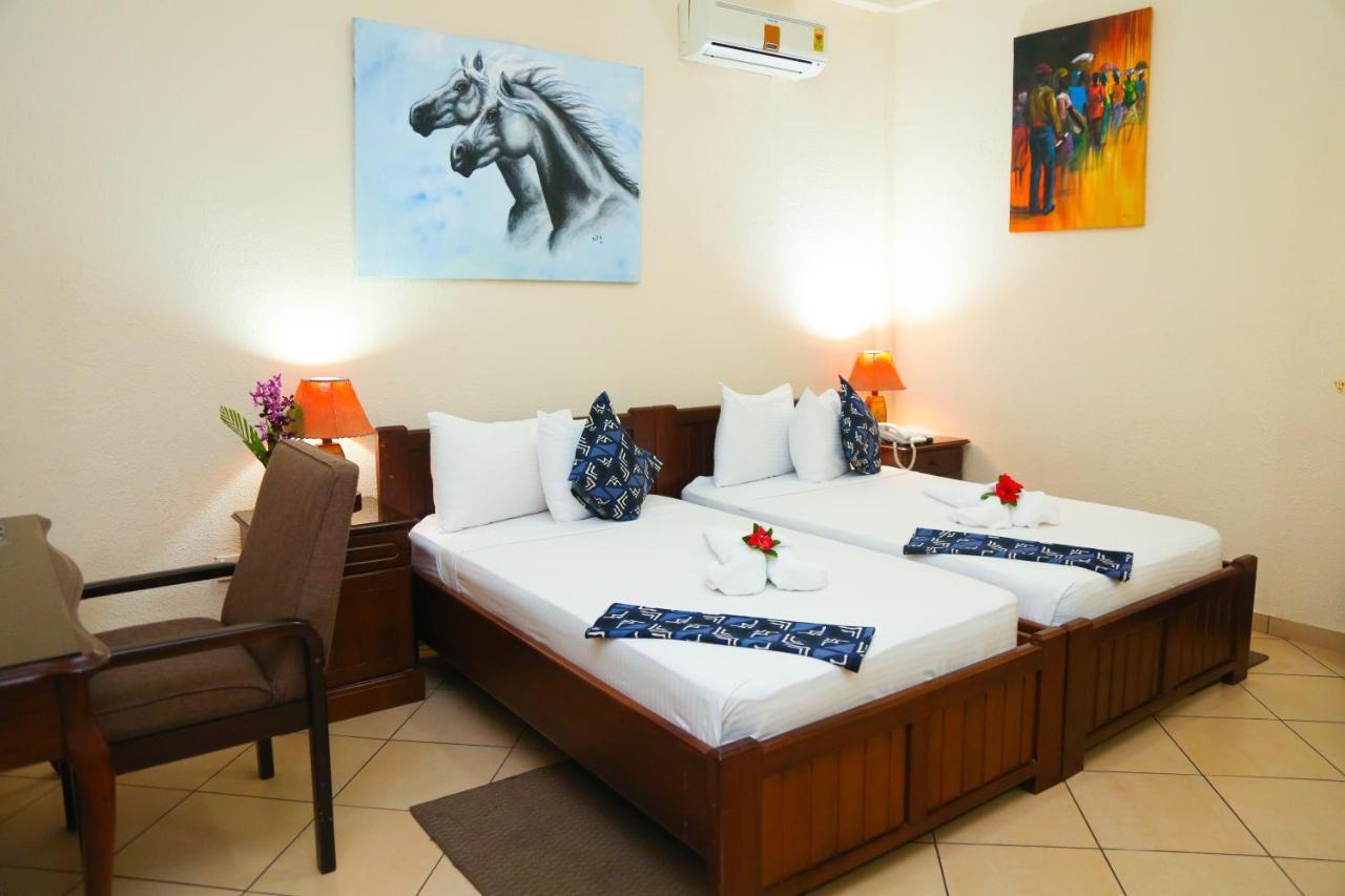 Deluxe King Suite