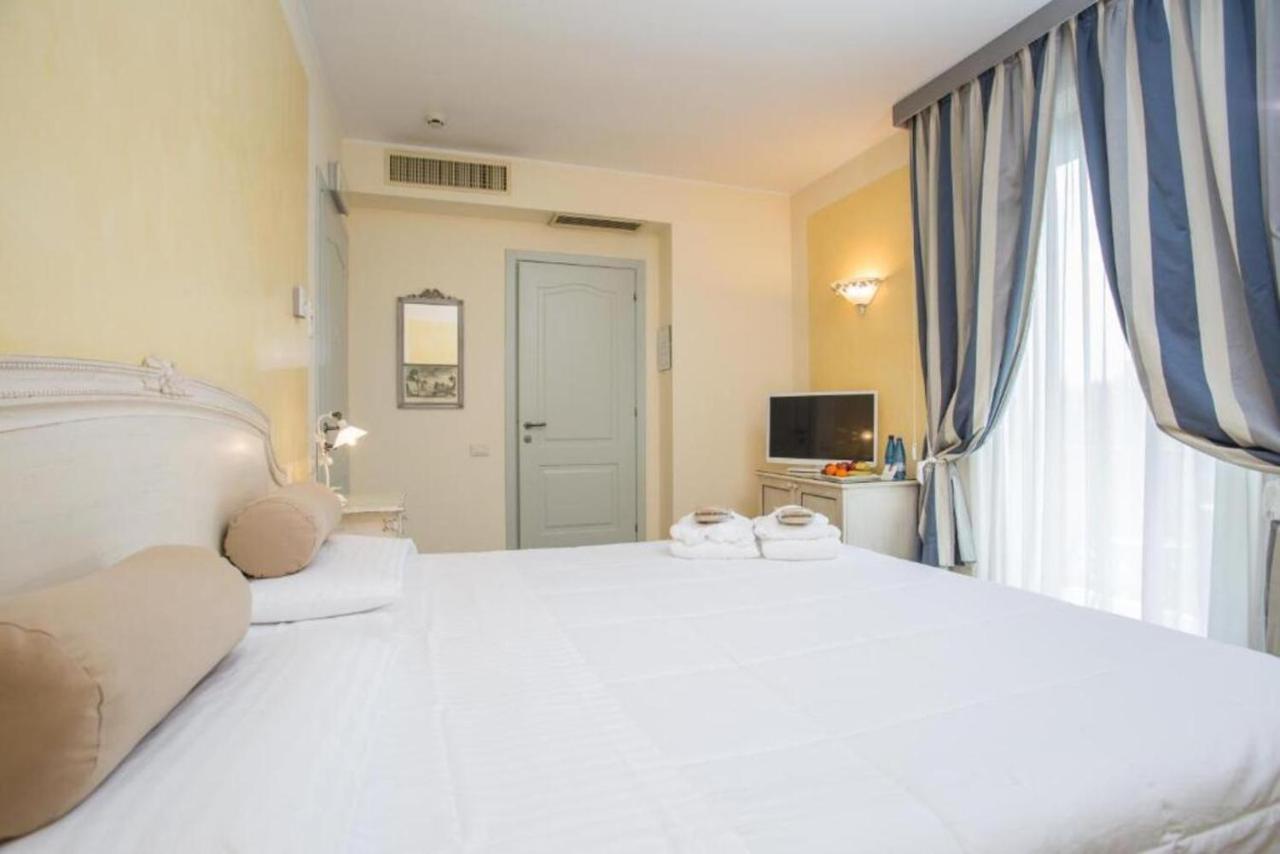 Standard Double or Twin Room,1080032083:JPEG