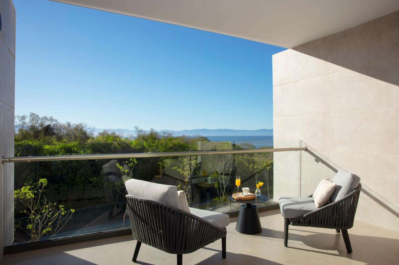 Suite with Garden View