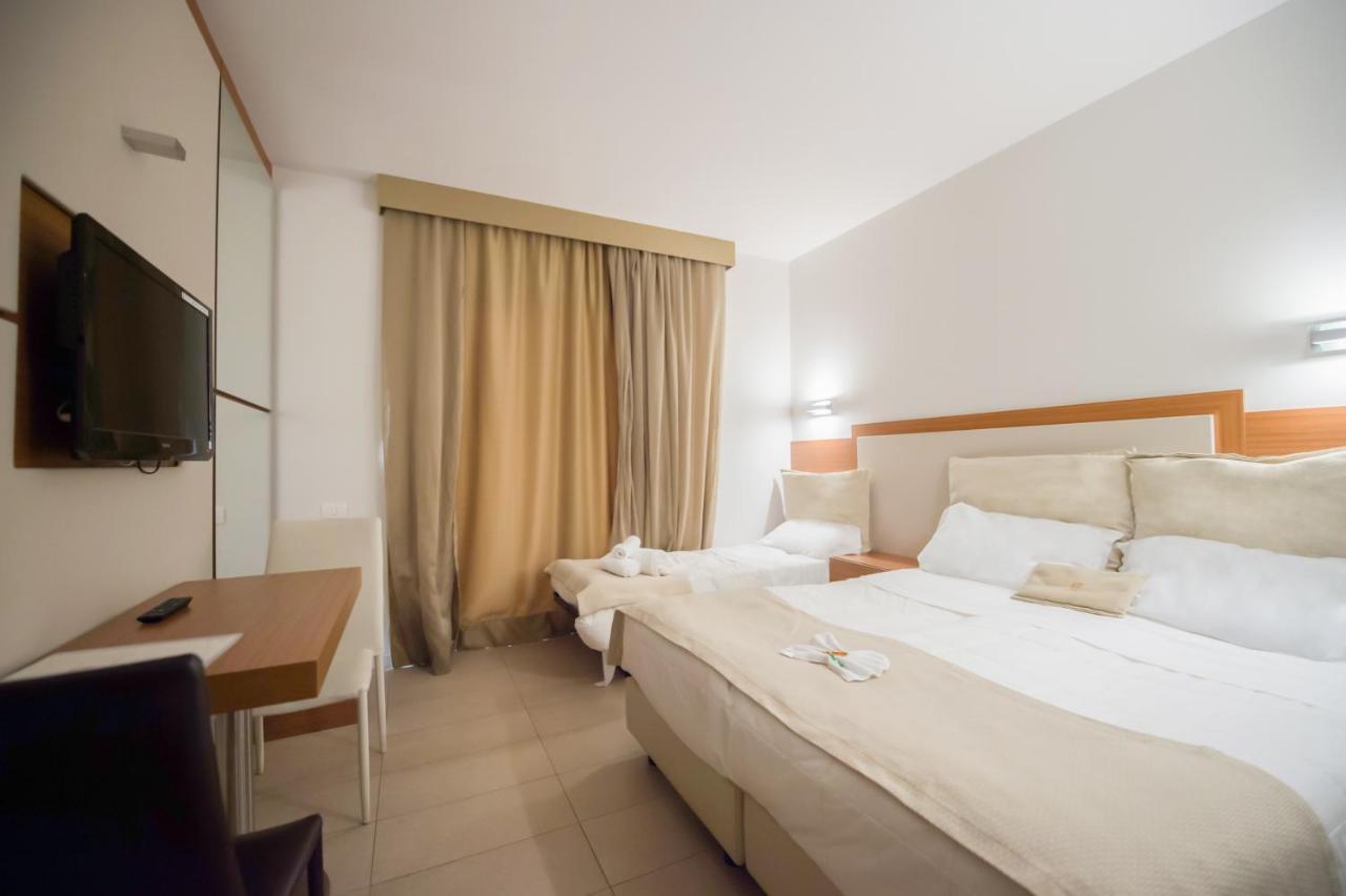Triple Room with Balcony