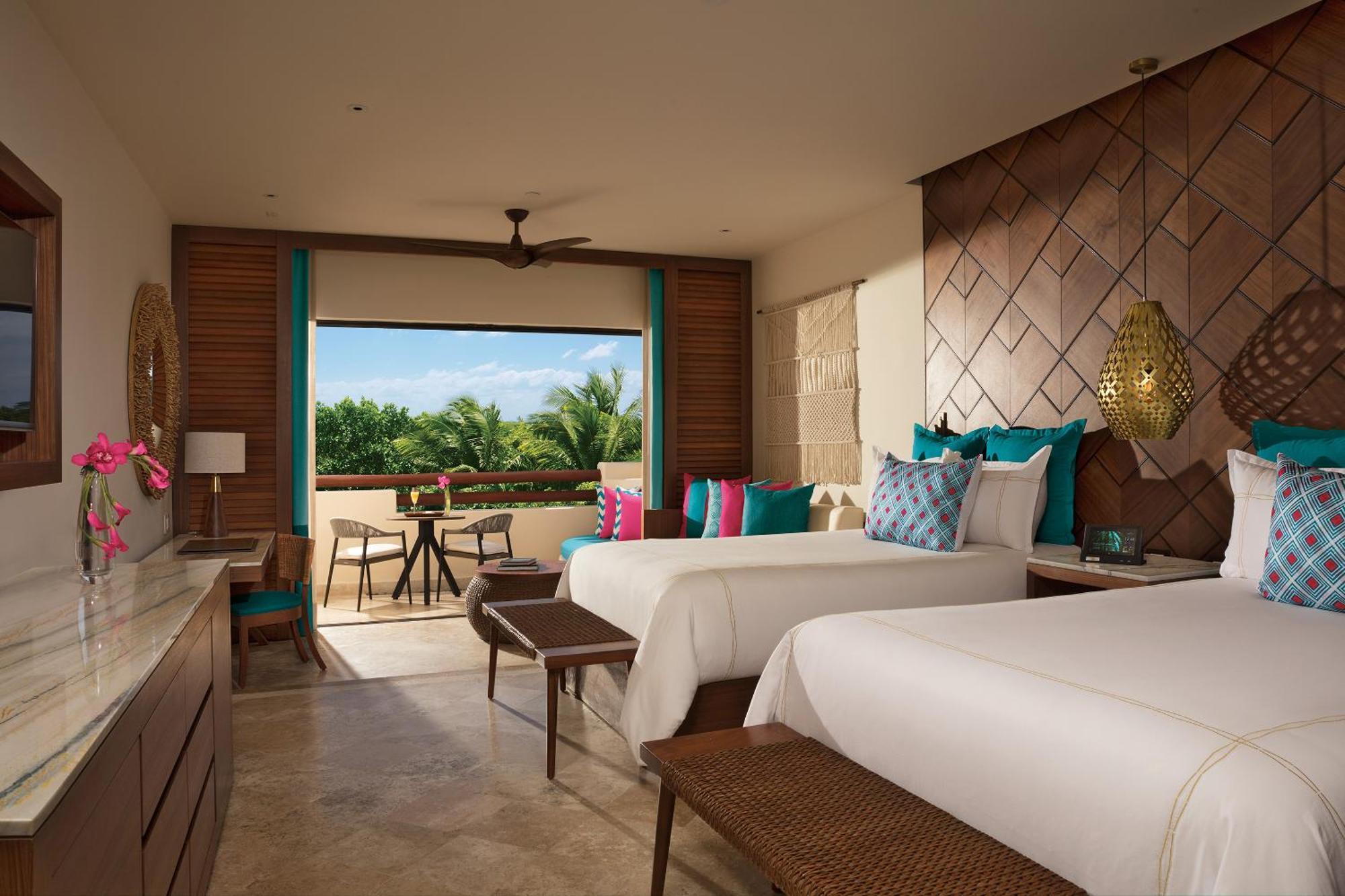 Junior Suite Tropical View Double