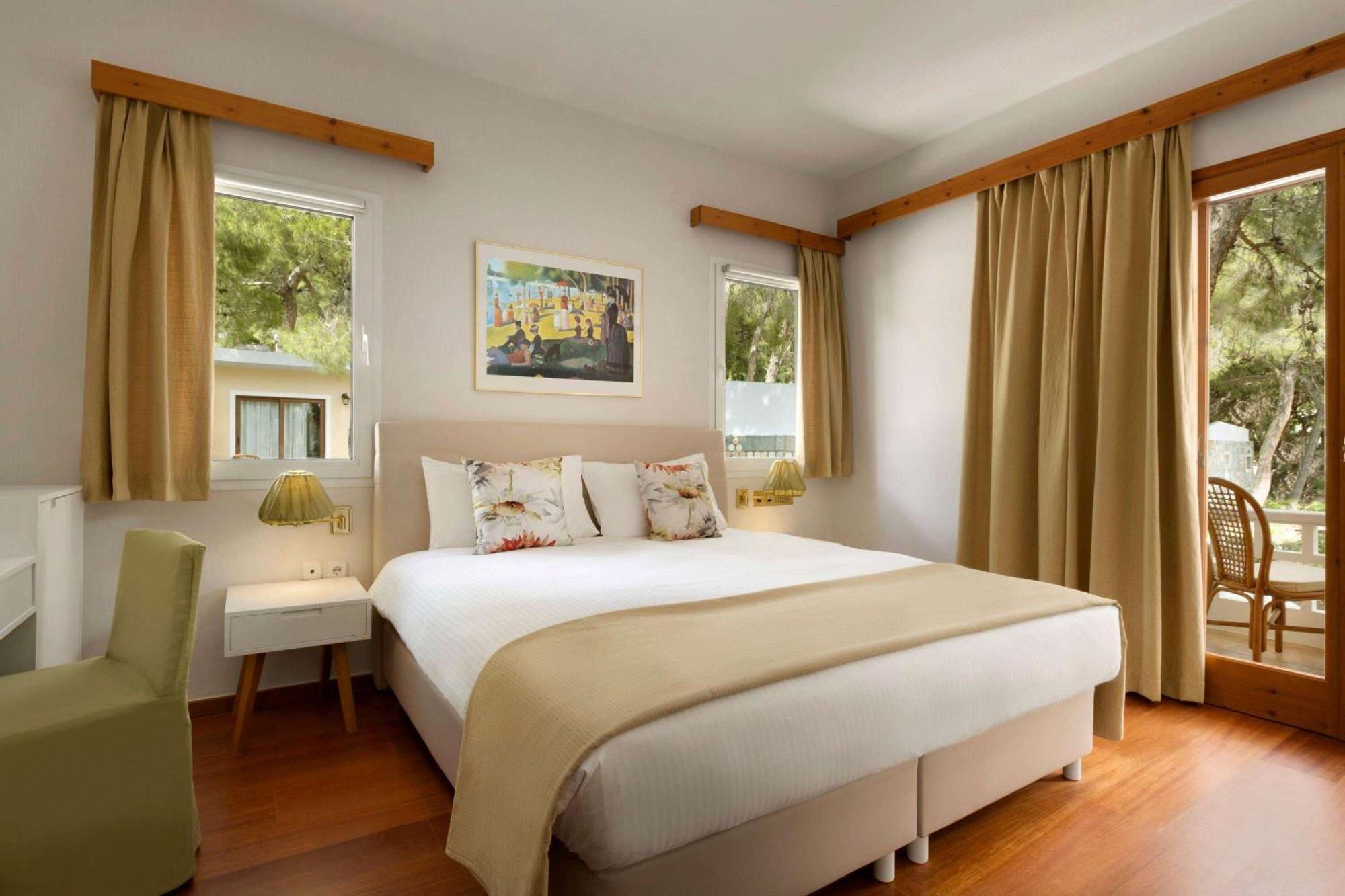 Executive One-Bedroom Junior Suite with Garden View