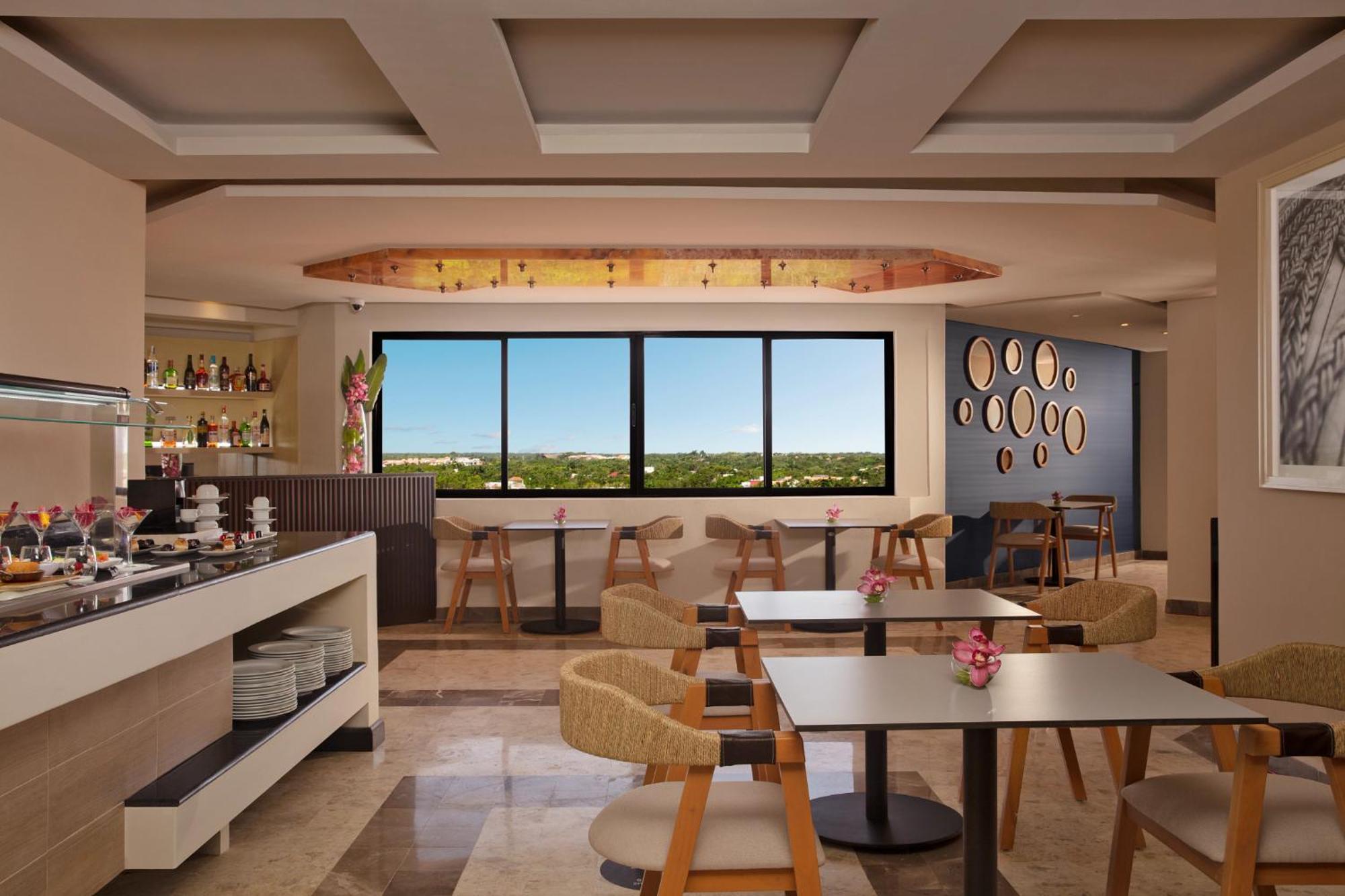 Preferred Club Honeymoon Suite Hot Tub Ocean View  (HNKOV)