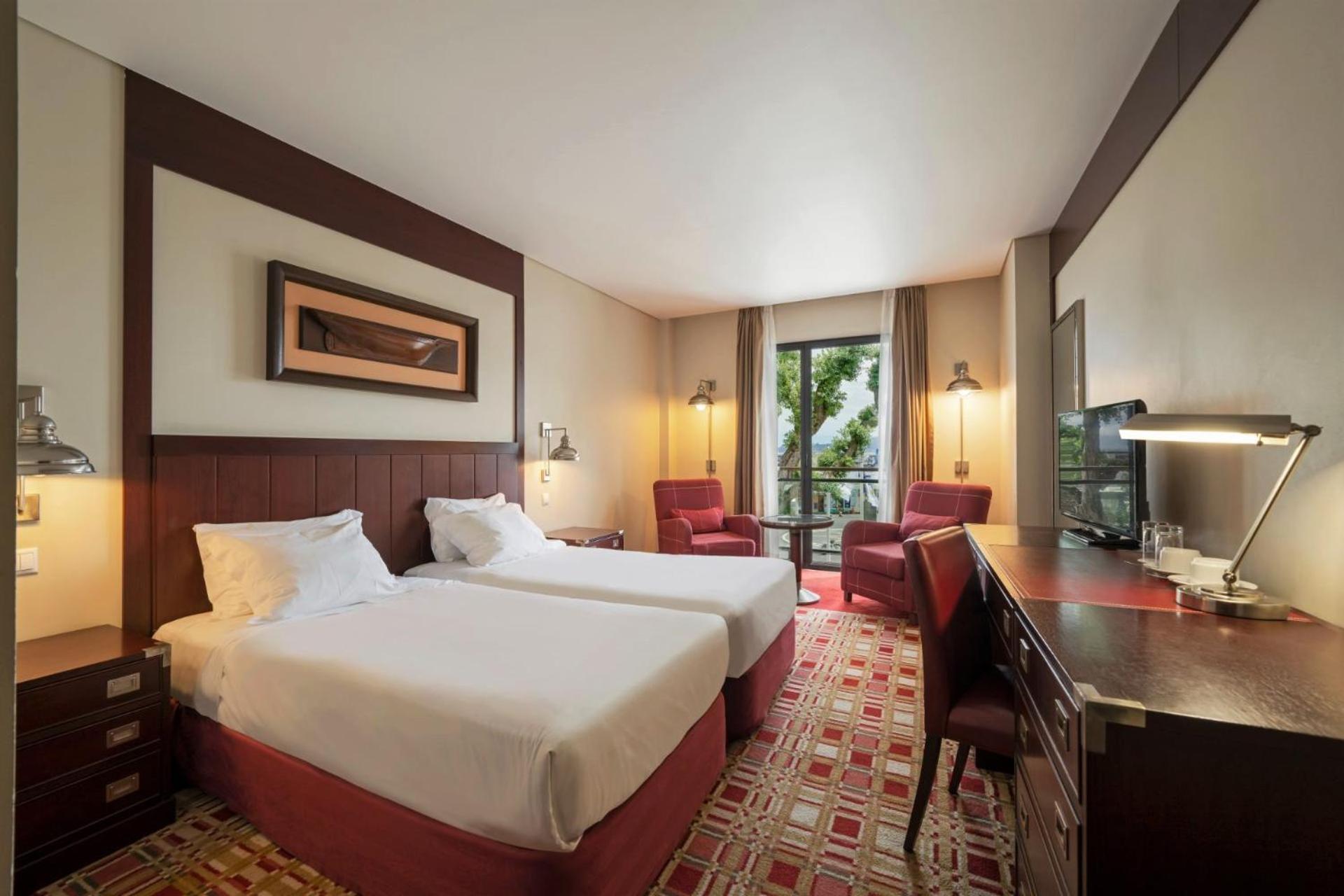 Standard Double or Twin Room Pico Mountain View,1274427508:JPEG