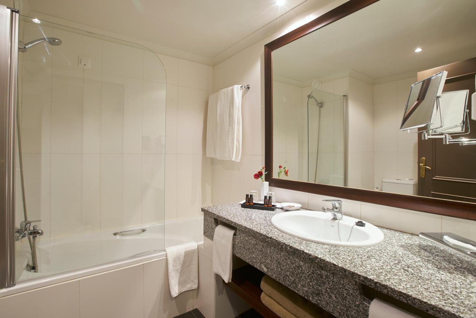 Room with Side Sea View
