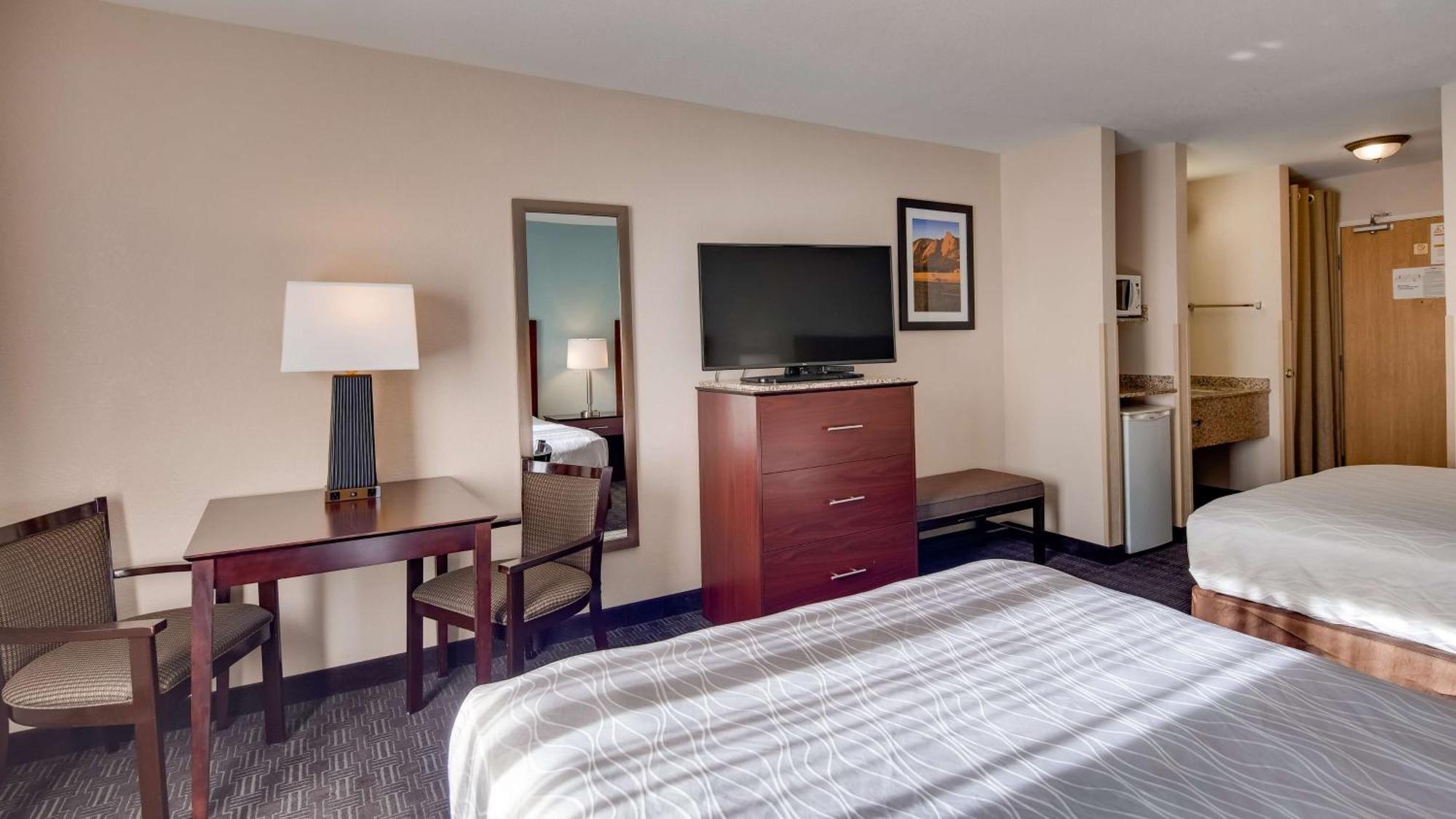 Queen Room with Two Queen Beds - Non-Smoking