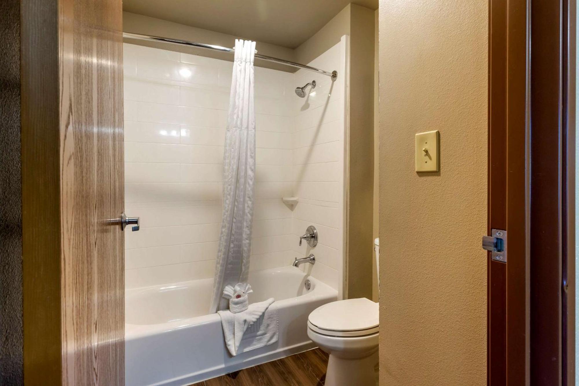 Double Room with Two Double Beds - Non-Smoking