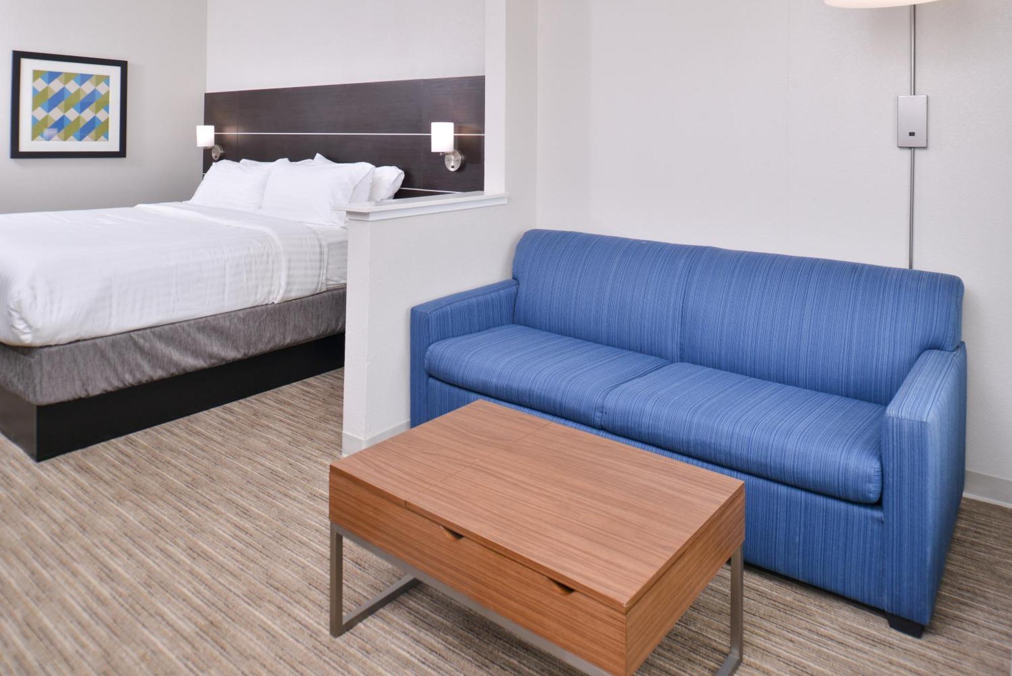 Standard King Room