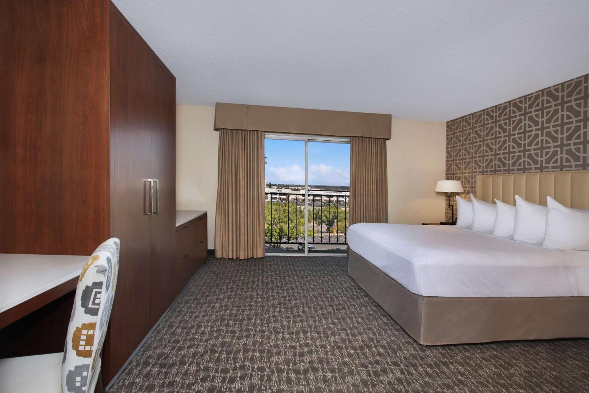 Two-Room King Suite - Non-Smoking