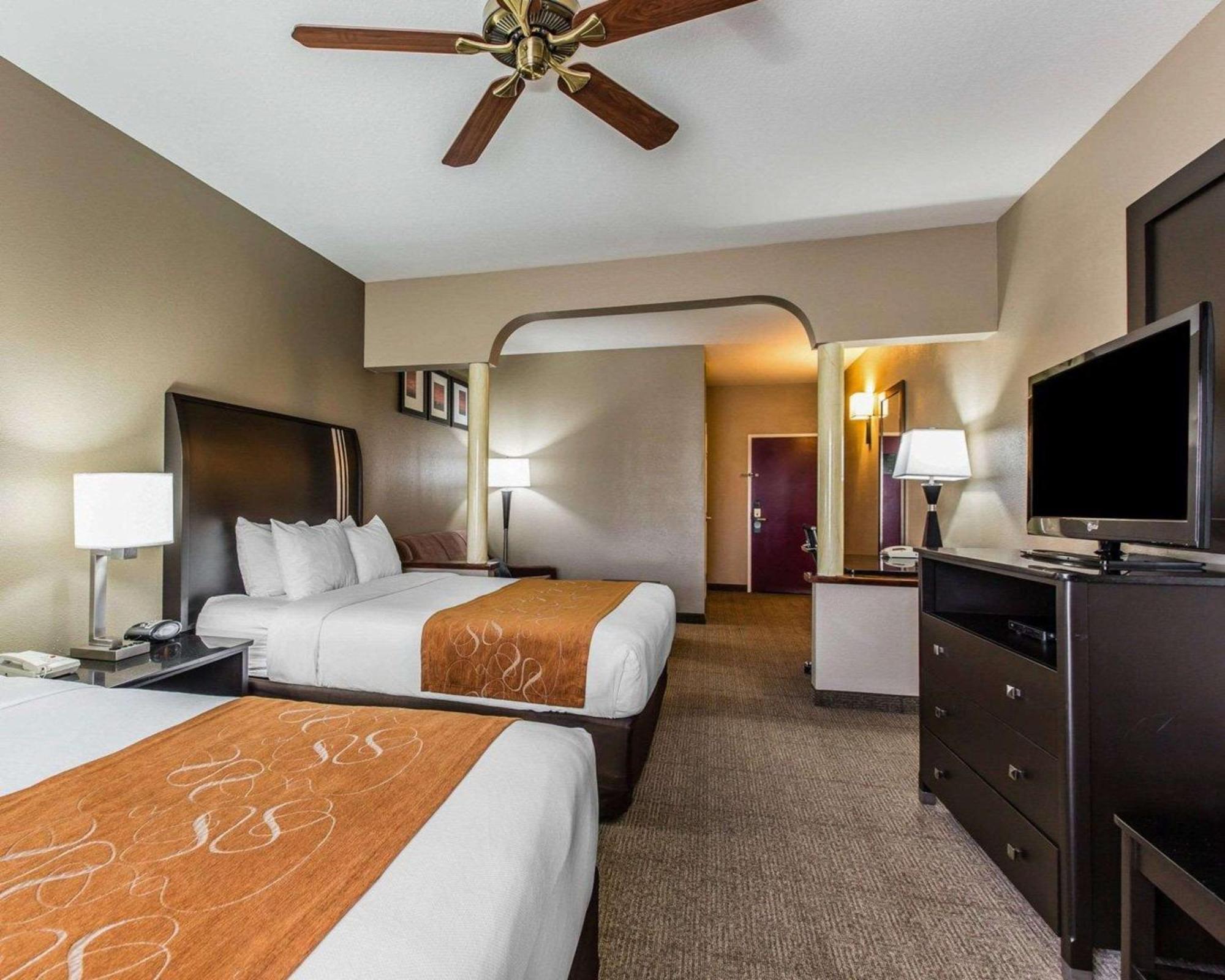 Queen Room with Two Queen Beds - Non-Smoking