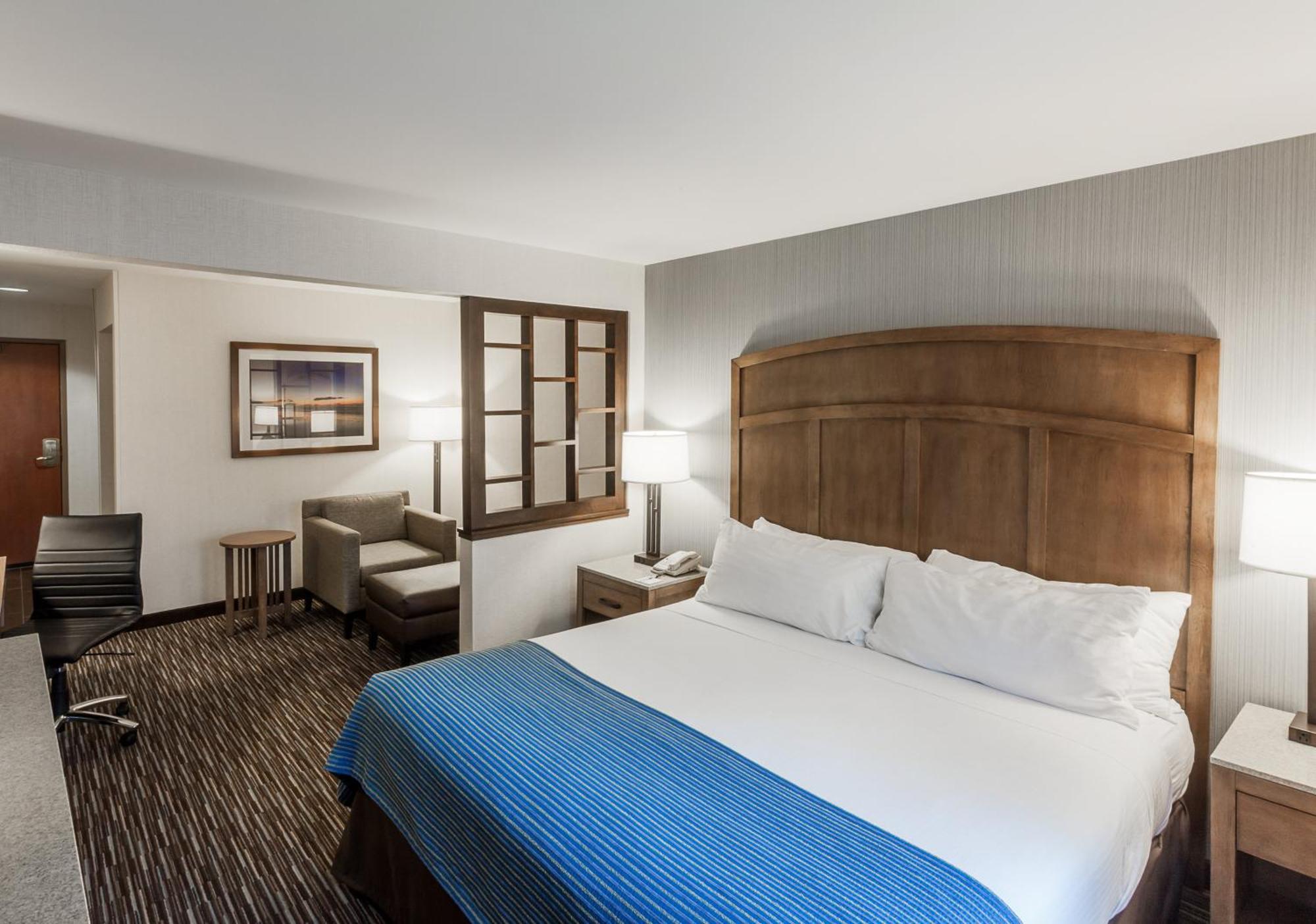 Standard King Room