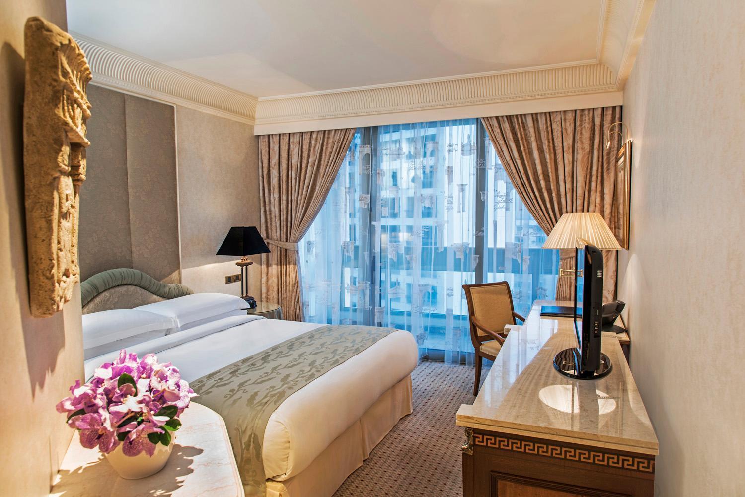 Chambre Lit Queen-Size Classique