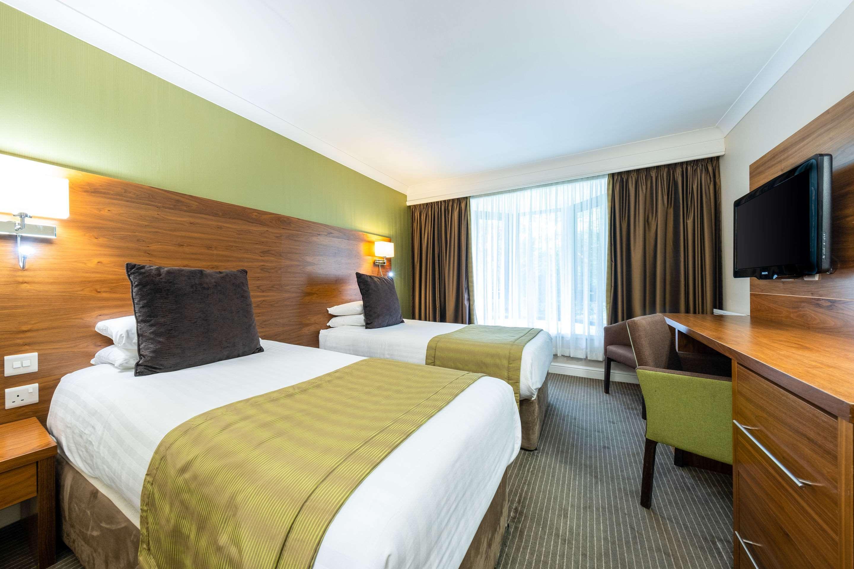 Standard Room with Two Single Beds