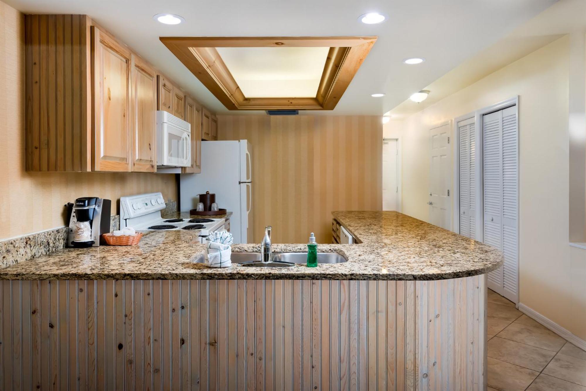 One-Bedroom King Suite