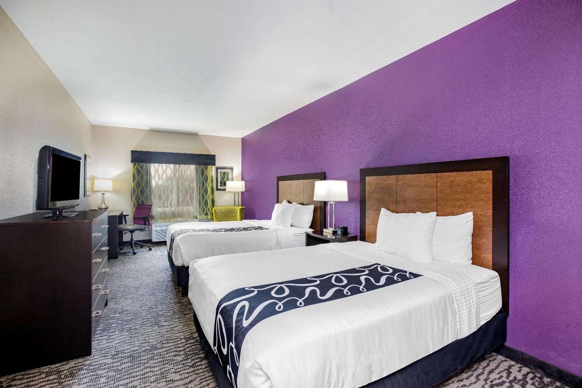 Deluxe Queen Room with Two Queen Beds