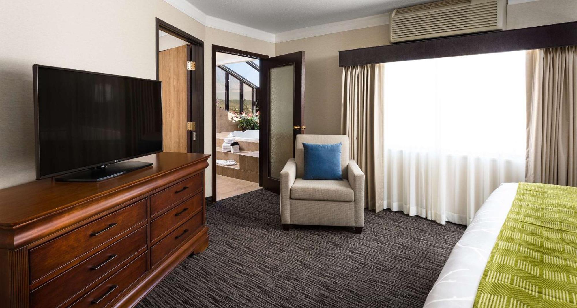 King Suite with Living Area