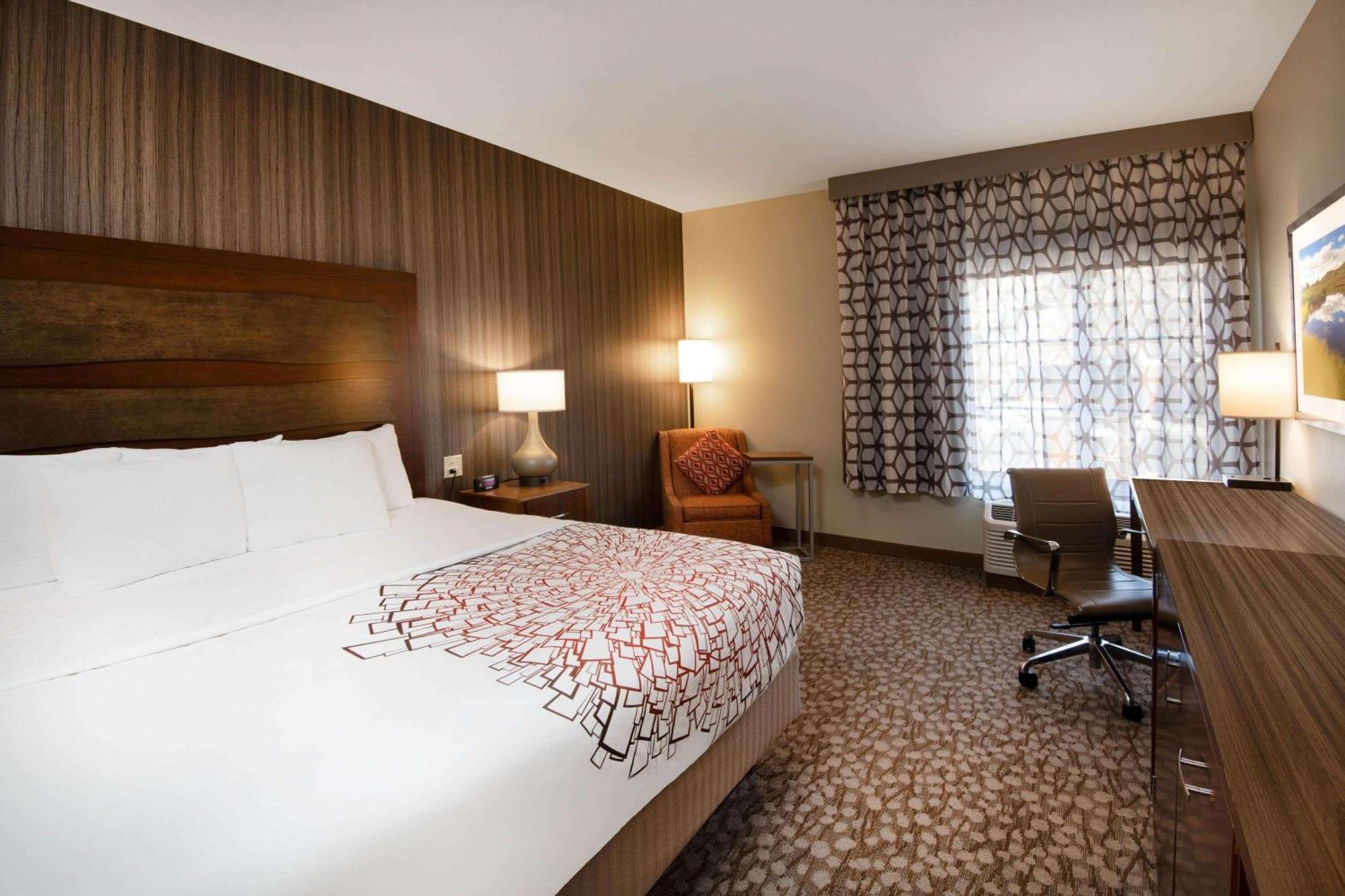 King Room - Non-Smoking