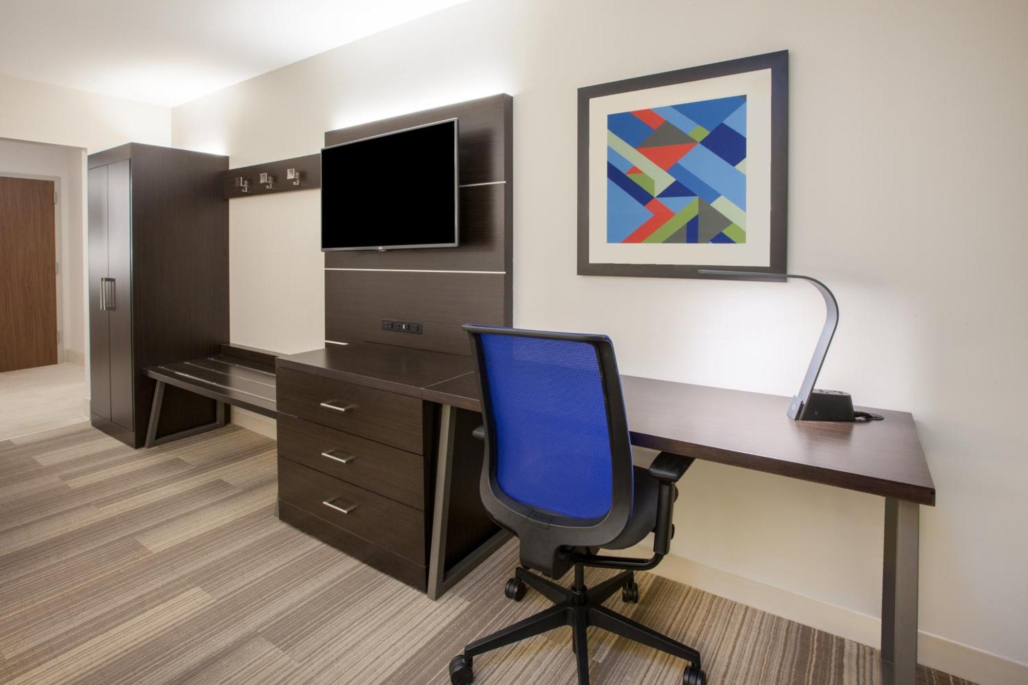King Suite with Sofa Bed