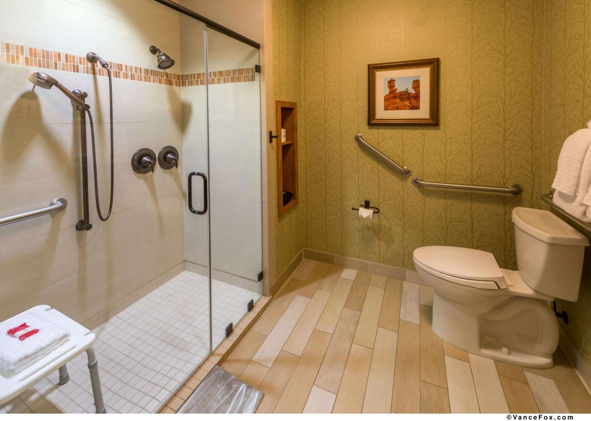King Room - Disability Access/Non-Smoking