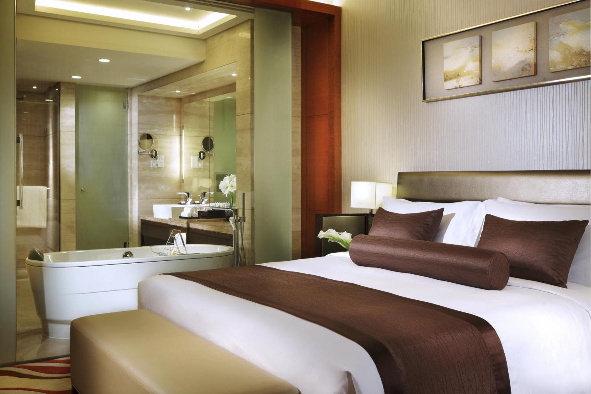 Premium King Room