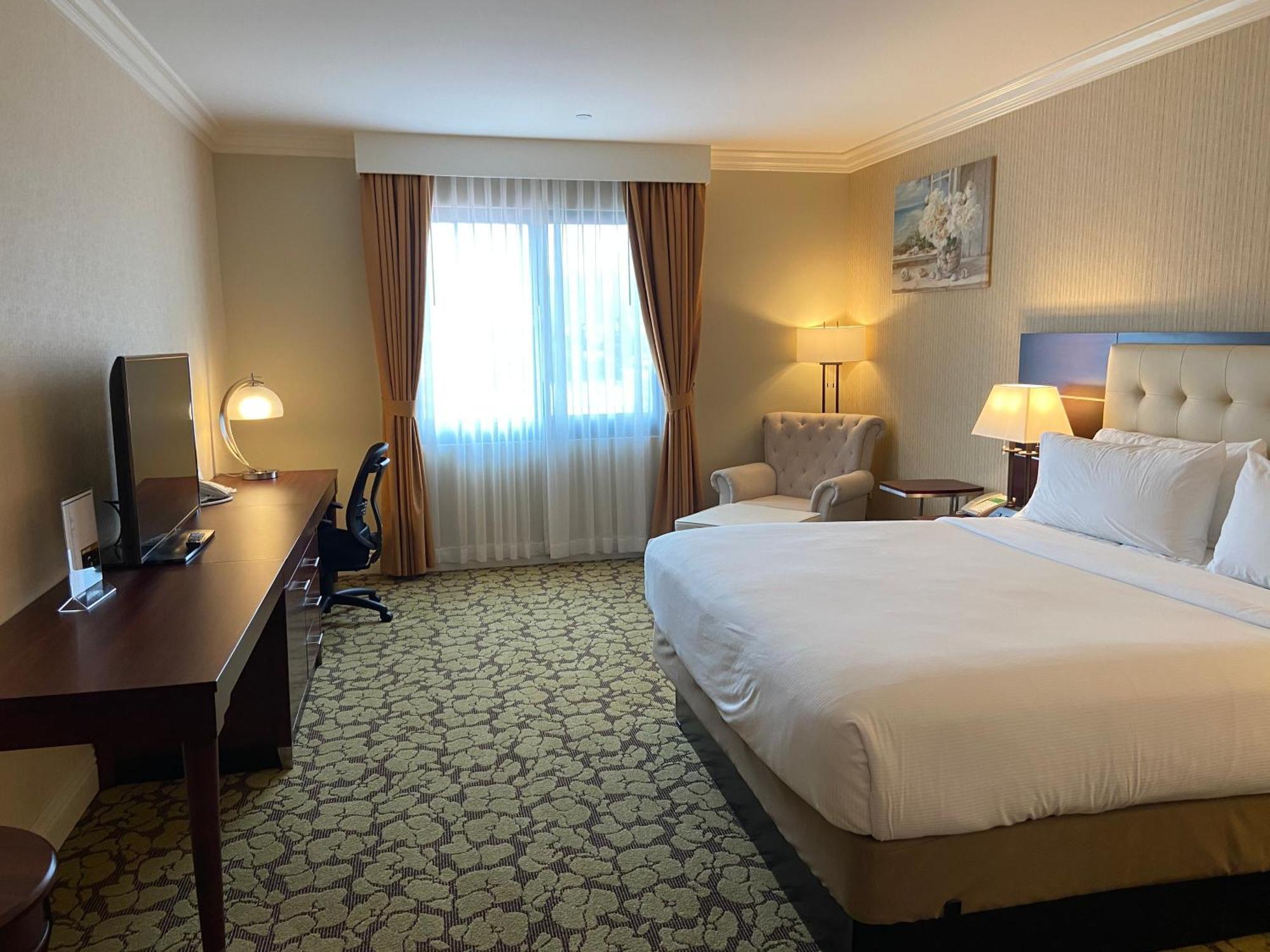 Standard King Room