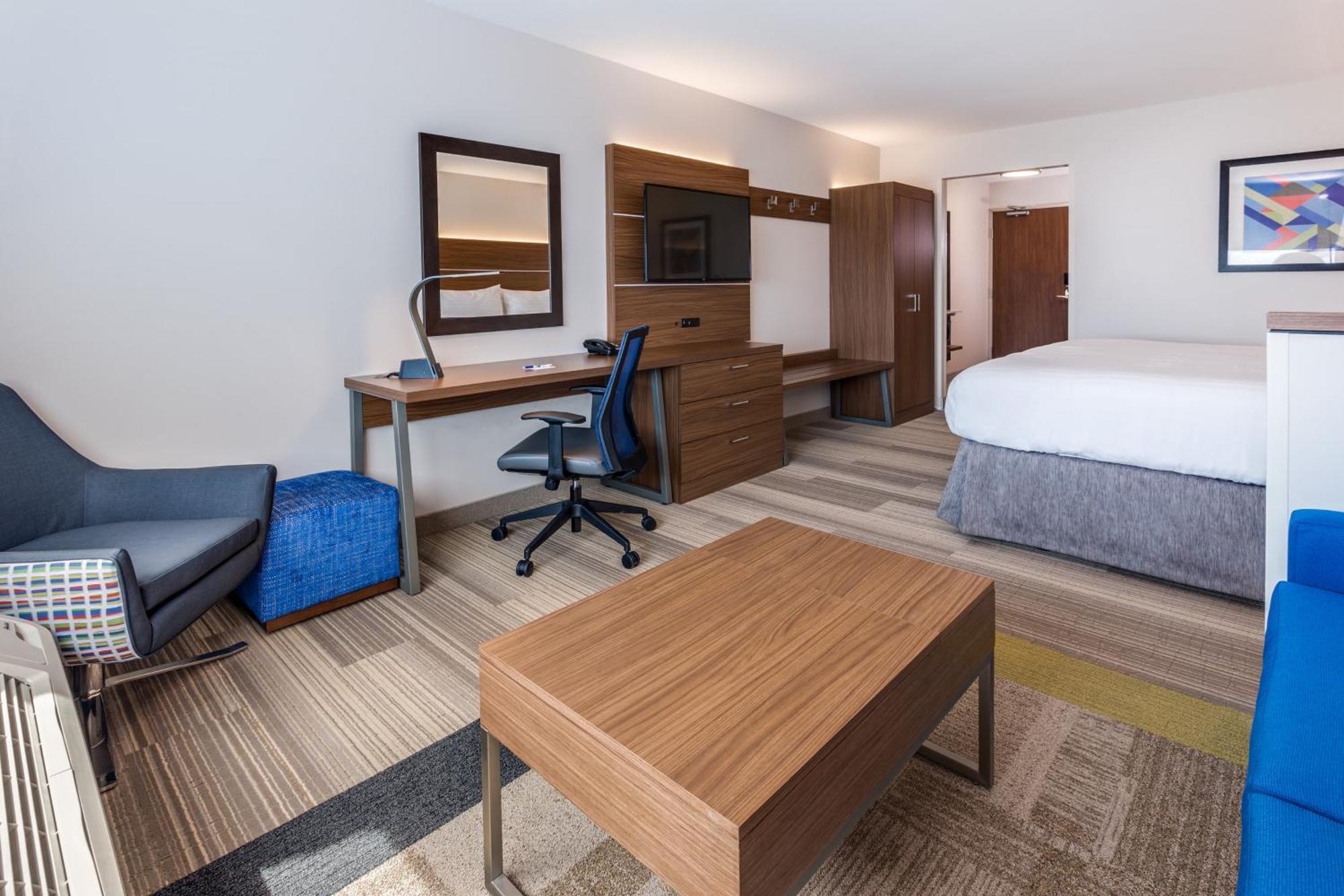 King Suite with Sofa Bed