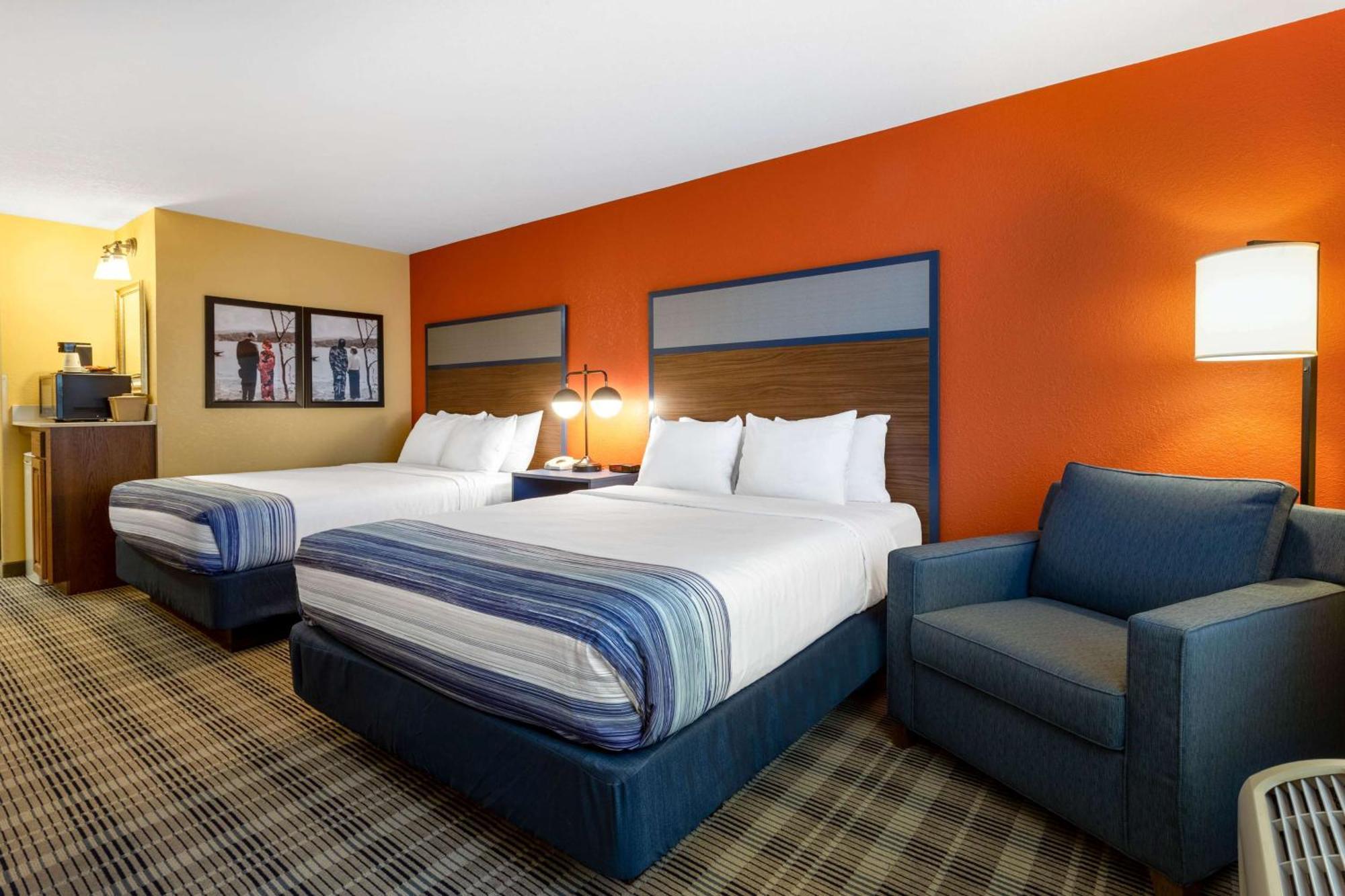 Queen Room with Two Queen Beds - Non-Smoking