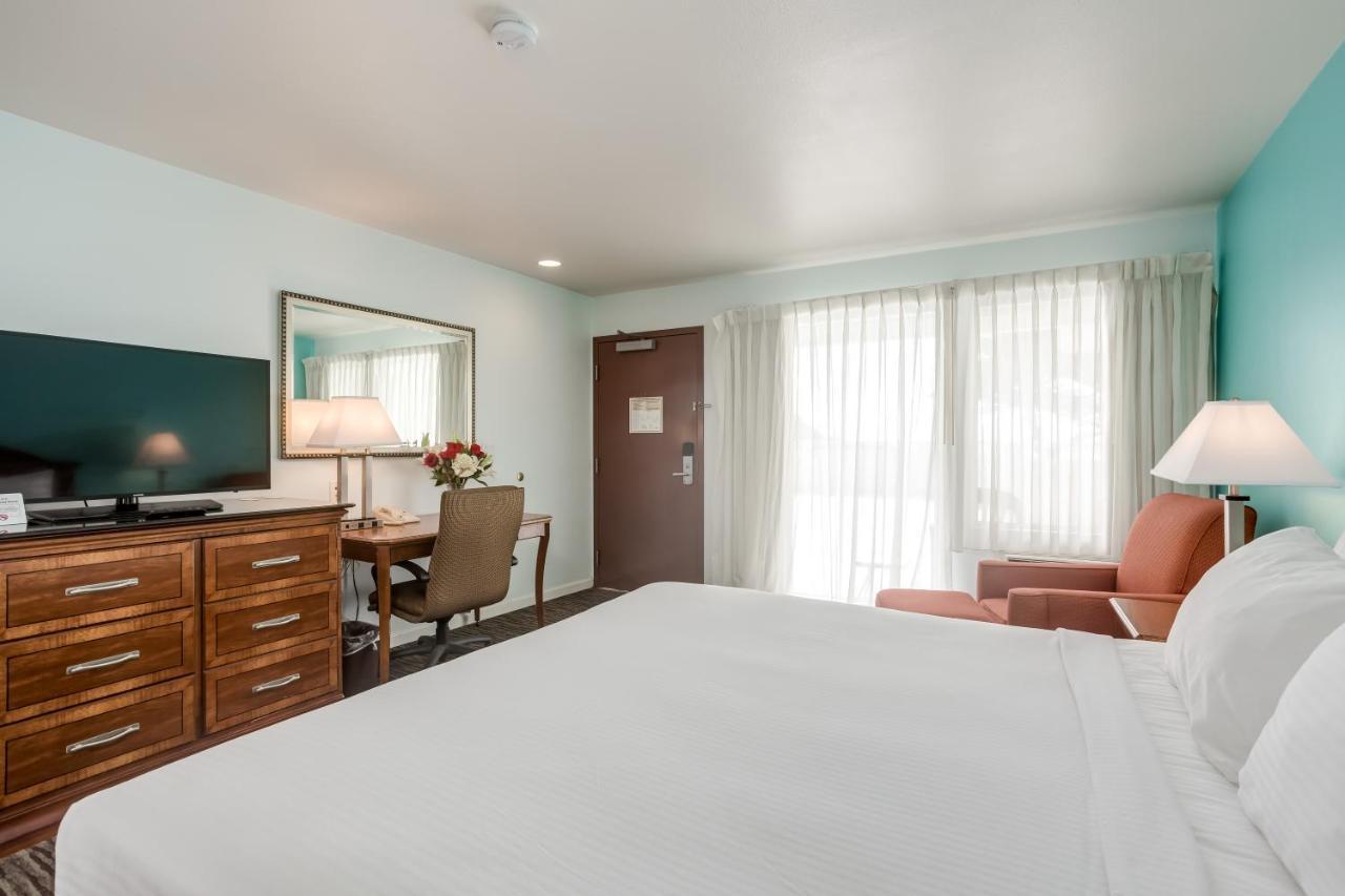 King Room with Partial View
